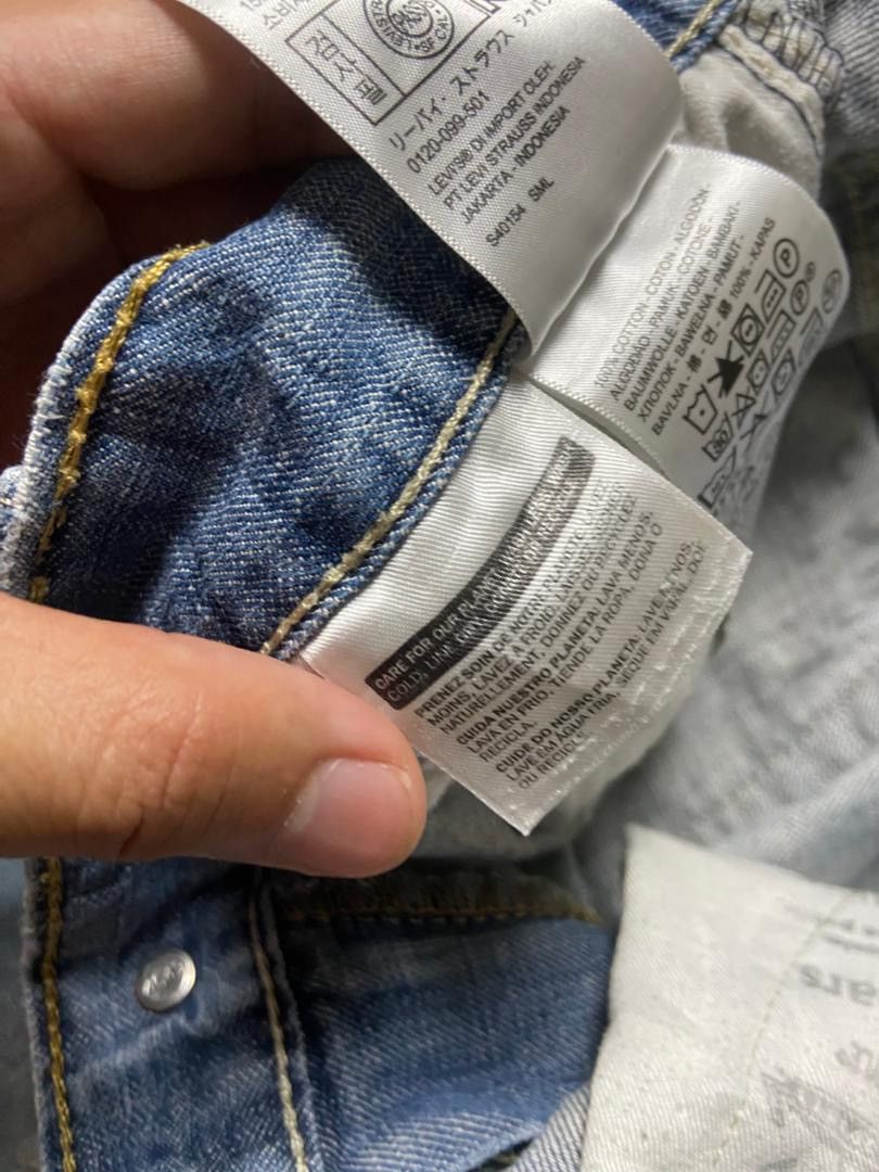 Levi's Levis Strauss Co. Distressed Jeans (175) Size US 32 / EU 48 - 7 Thumbnail