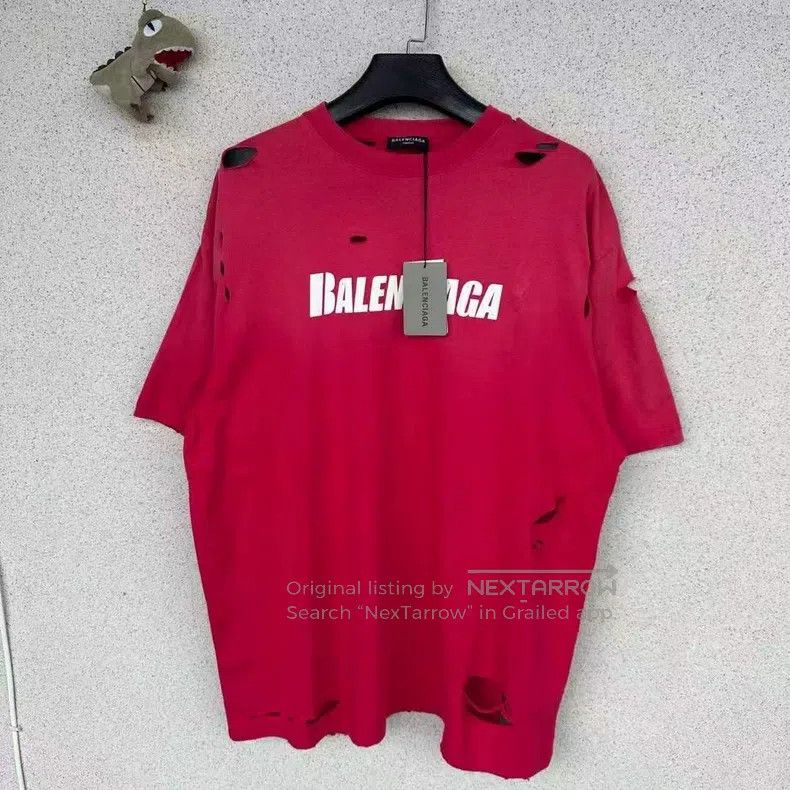 Balenciaga Balenciaga Red Big Ripped Distressed Short Sleeve Size US S / EU 44-46 / 1 - 1 Thumbnail