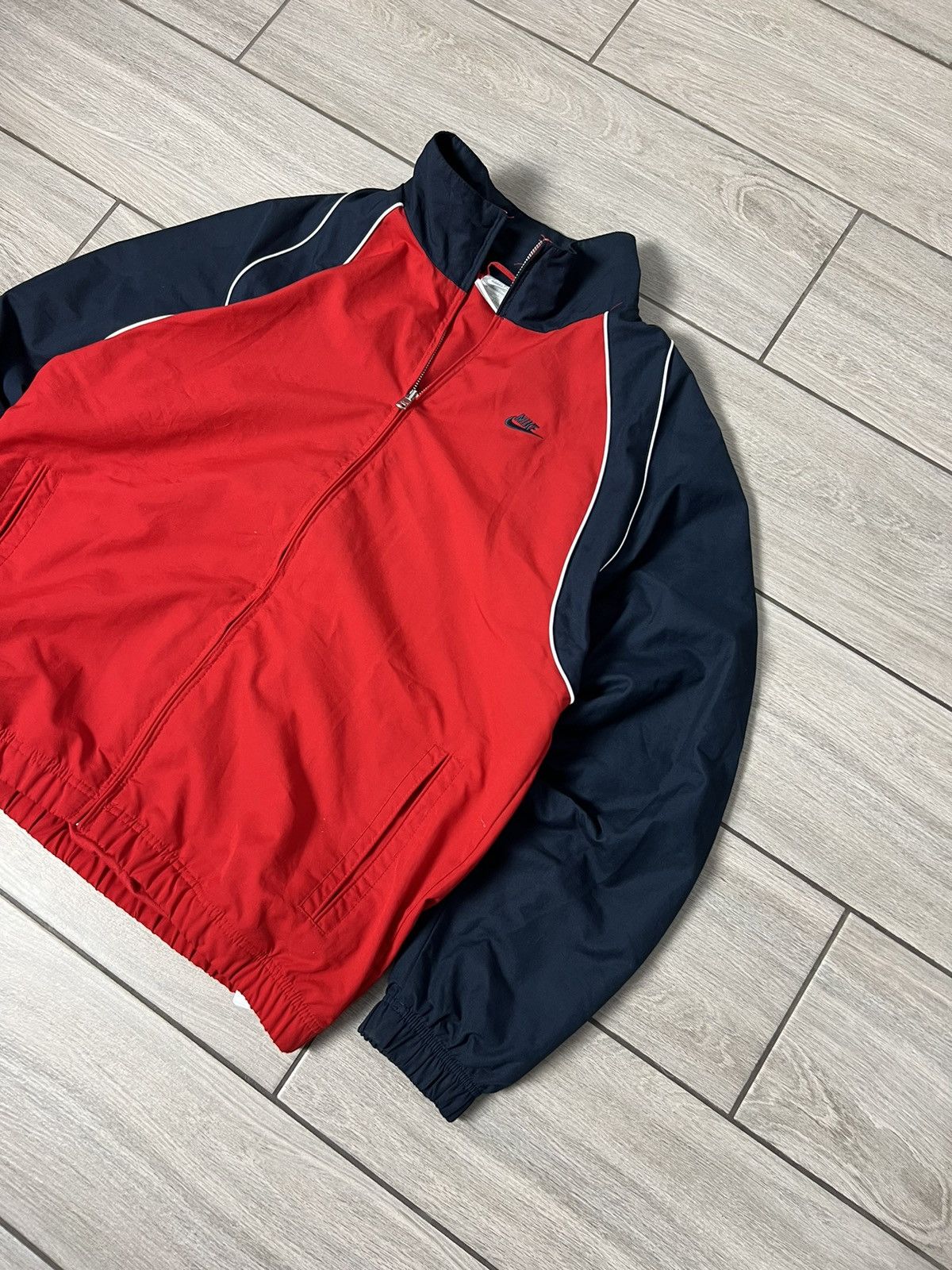 Nike Nike Vintage Jacket Drill Y2K Red Mini Logo❤️ Size US M / EU 48-50 / 2 - 2 Thumbnail
