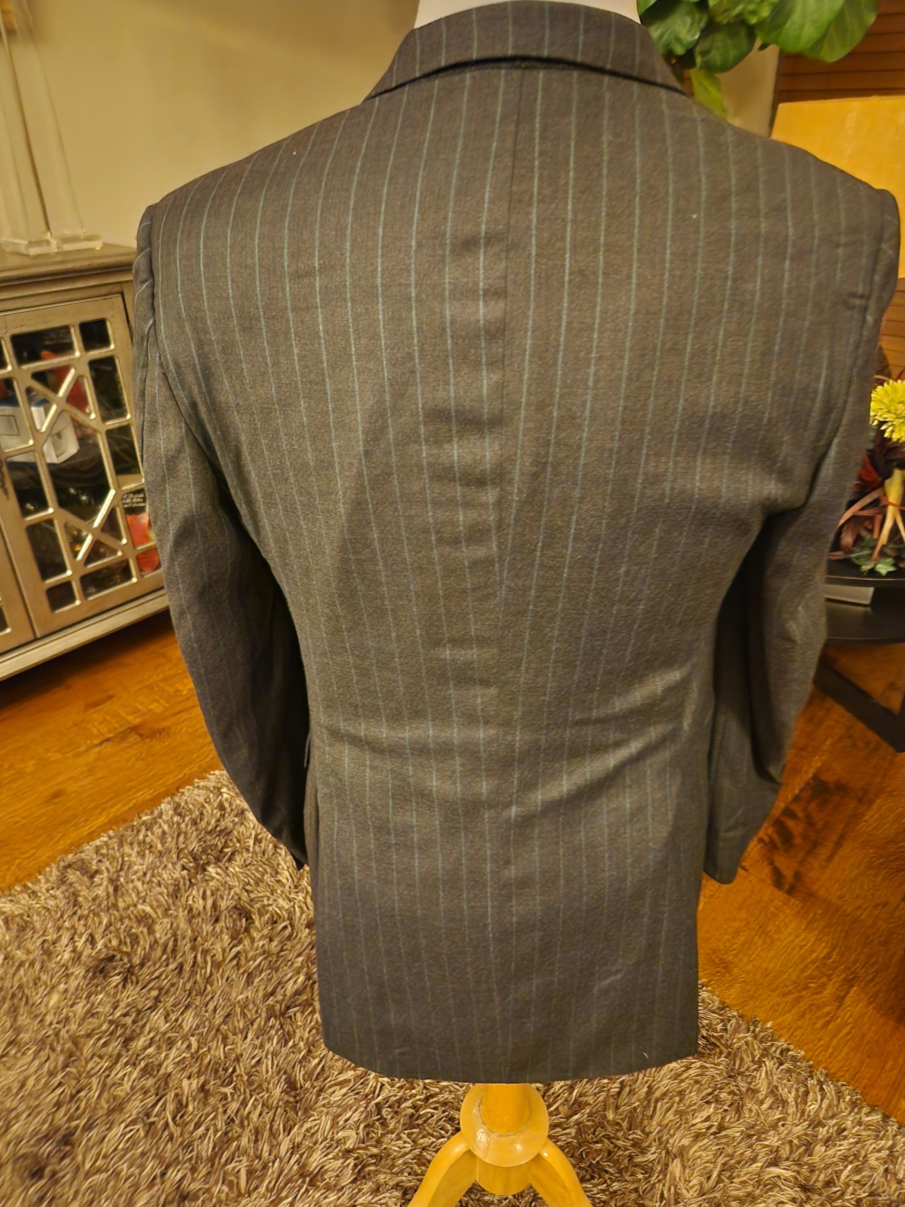 Burberry Men's 100% Wool Gray Pin Striped Designed Blazer Size 42L - 2 Thumbnail