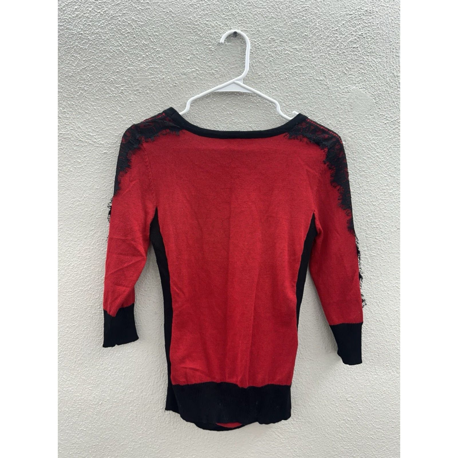 Vintage IZ Byer Womens Sweater Size Medium Red Black 3/4 Sleeve Lace Arm Scrunch Sides Knit Pullover Knit Style Tight-Knit Casual Women’s Pullover Red Size M / US 6-8 / IT 42-44 - 6 Thumbnail