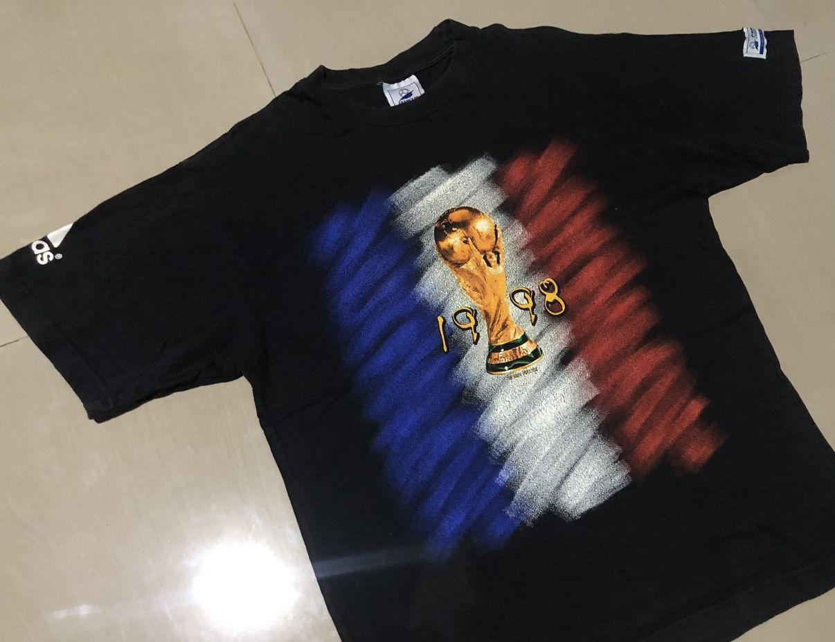 Vintage Vintage 1998 France world cup graphic tee Size US M / EU 48-50 / 2 - 4 Thumbnail