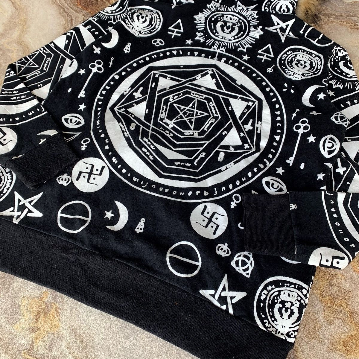 Japanese Brand Drug Honey Zip Hoodie Fur Lgb Ifsix Vkeii Kmrii Style Size US L / EU 52-54 / 3 - 16 Thumbnail
