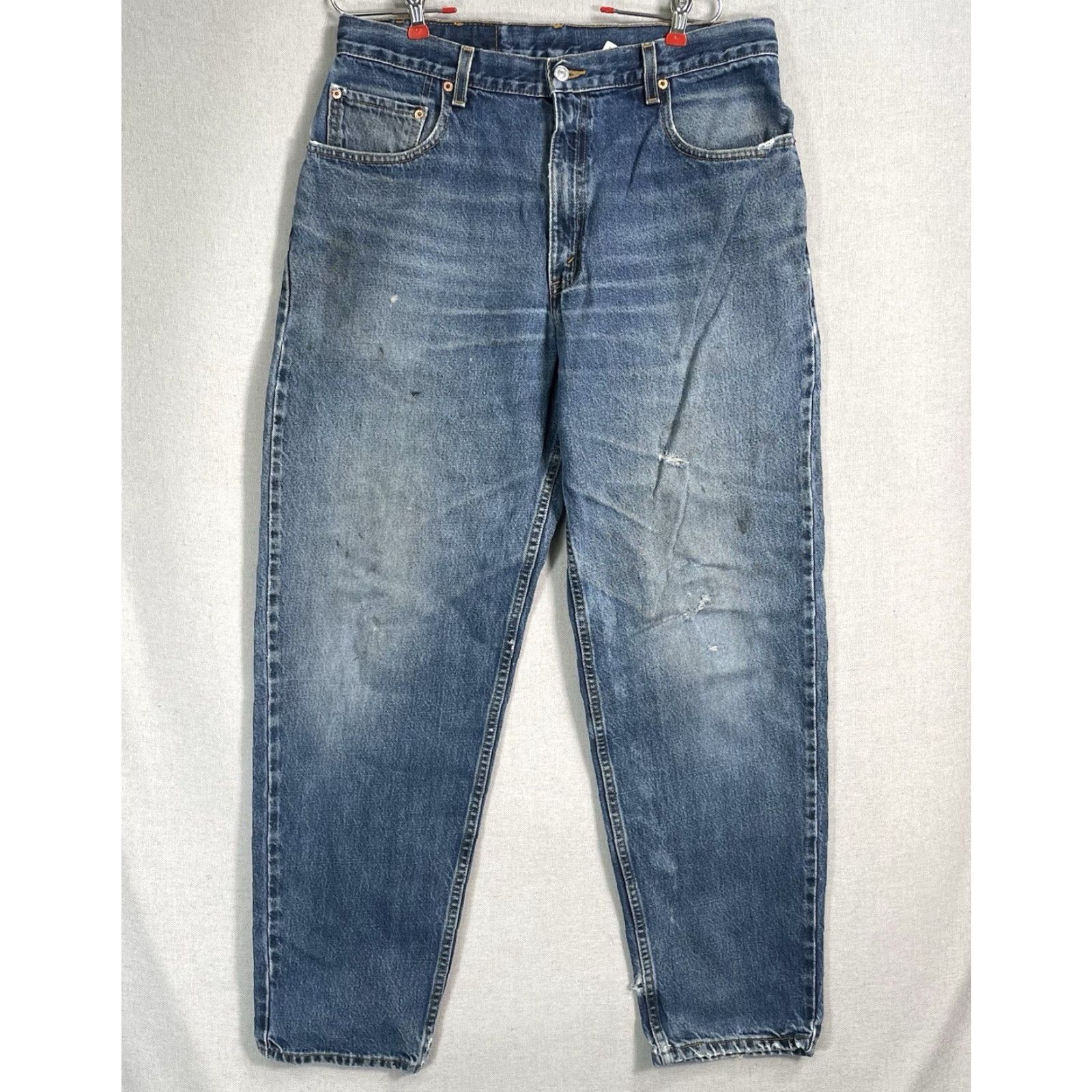 Levi's VTG Levi's 560 Jeans Mens 34x32 Blue Distressed 90s Tapered Relaxed 5-Pocket Denim Cotton Baggy Vintage USA Leather Logo Buttons Zip N/A Size US 34 / EU 50 - 2 Thumbnail