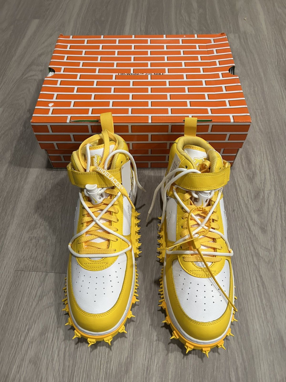 Off-White X Air Force 1 Mid SP Varsity Maize Size 12