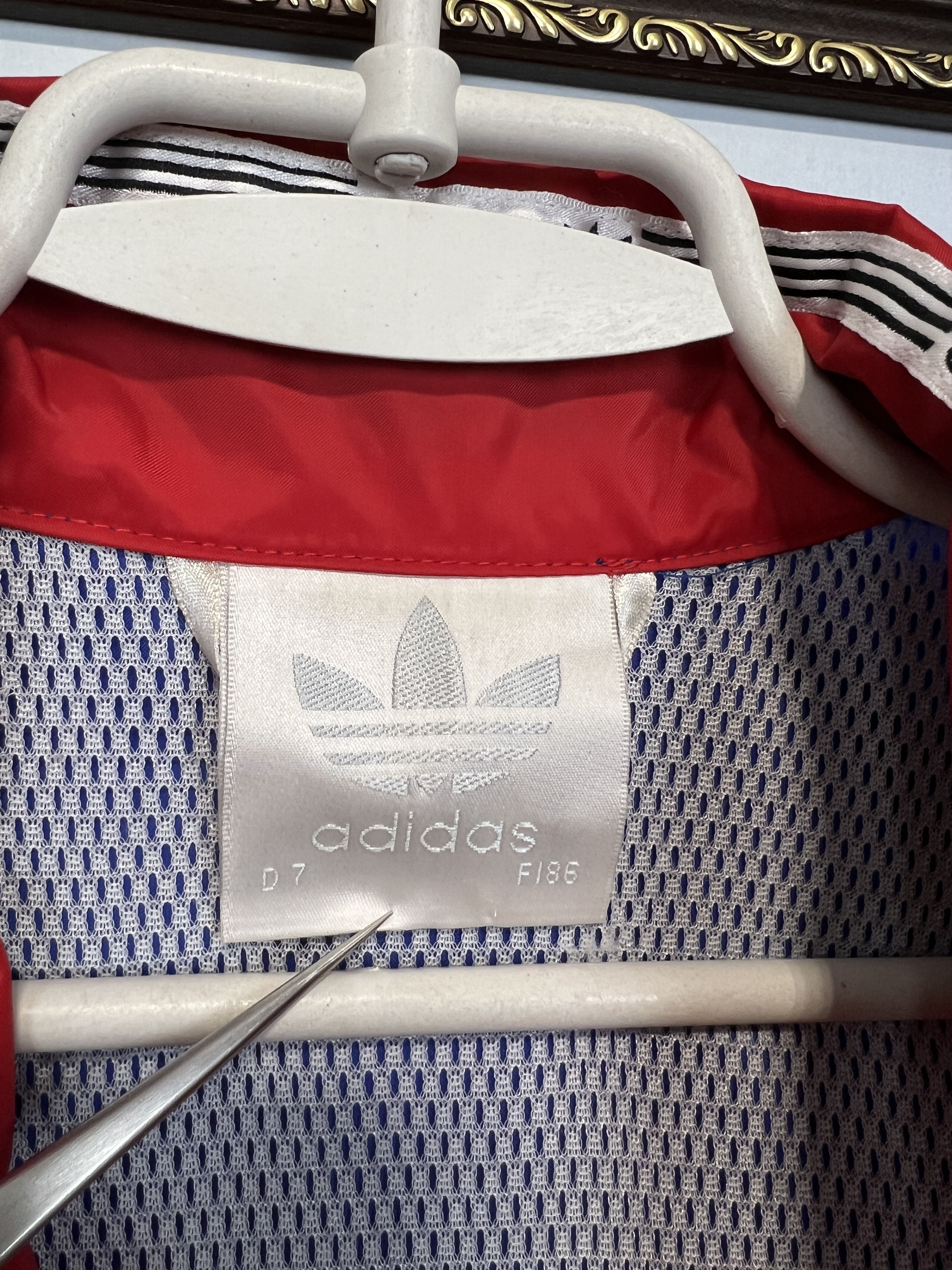 Adidas Vintage Bayern Munich Football Jacket Soccer Windbreaker Size US L / EU 52-54 / 3 - 8 Thumbnail