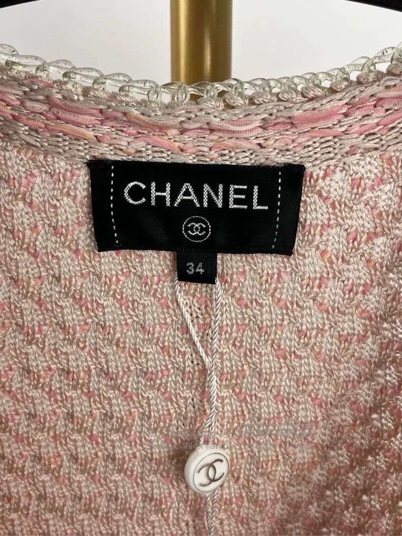 Chanel Chanel Pink metal buckle logo knit coat Size XXS / US 00 / IT 34 - 4 Thumbnail