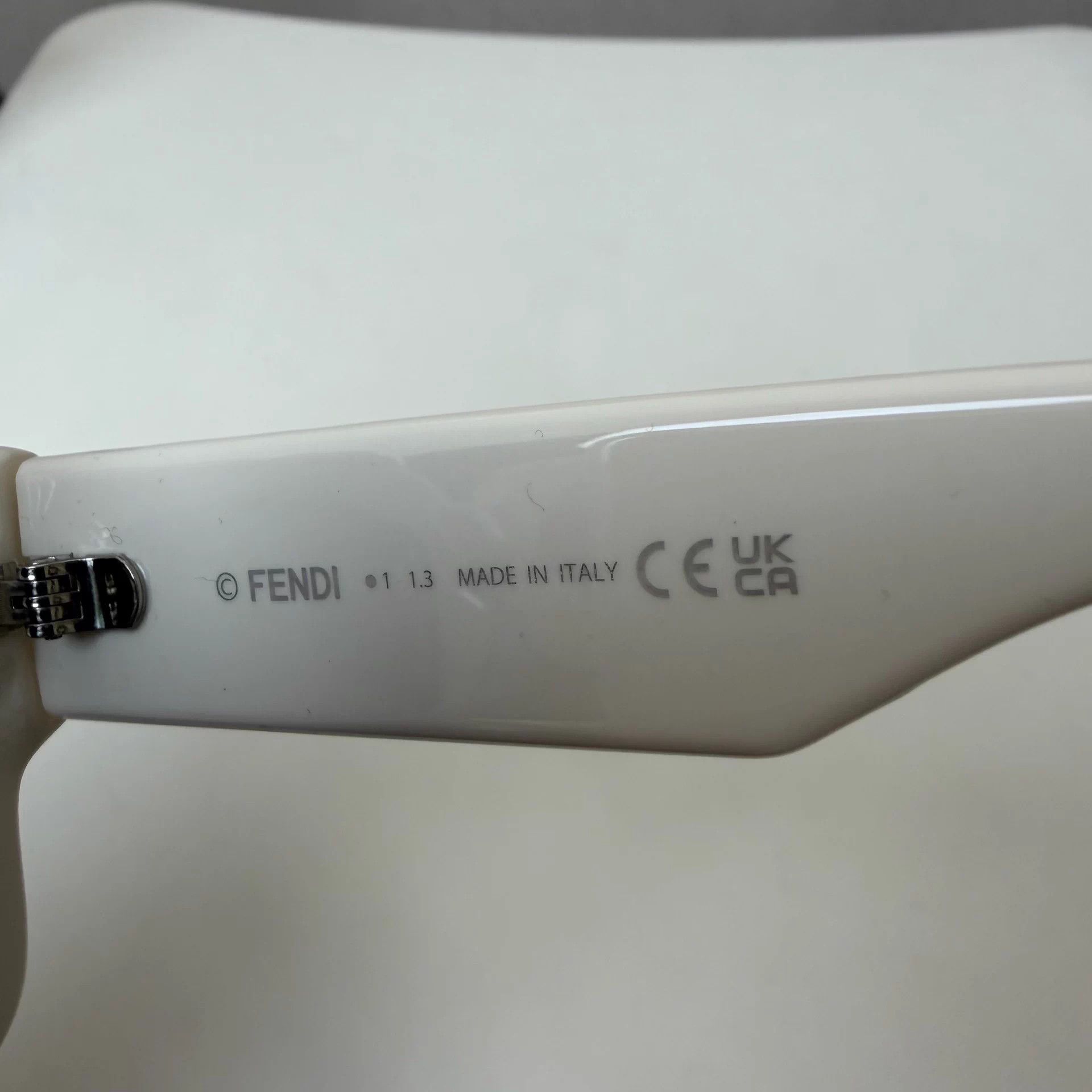 Fendi FENDI men's white irregular FF side pattern sunglasses Size ONE SIZE - 6 Thumbnail