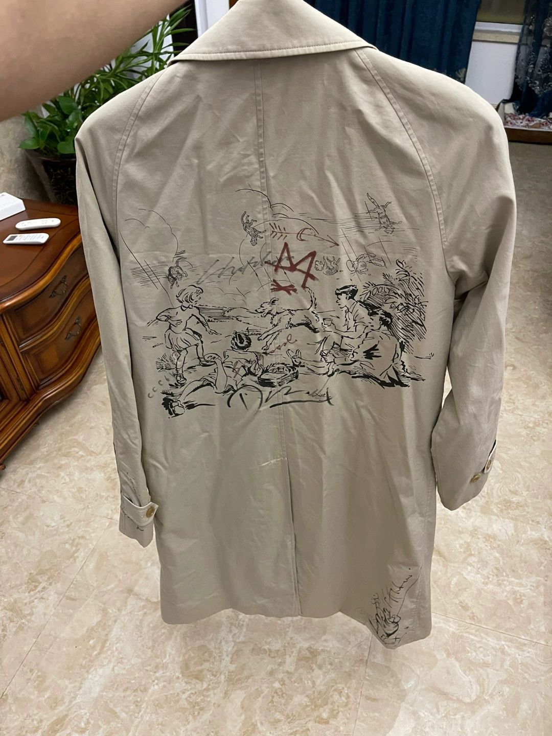 Burberry Burberry London Runway Graffiti Trench Coat Men's 95New Size US M / EU 48-50 / 2 - 2 Thumbnail