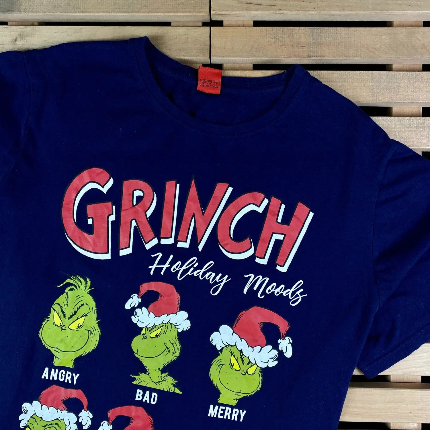 Other Mens Vintage T Shirt Grinch Holiday Moods Size L Size US L / EU 52-54 / 3 - 2 Thumbnail