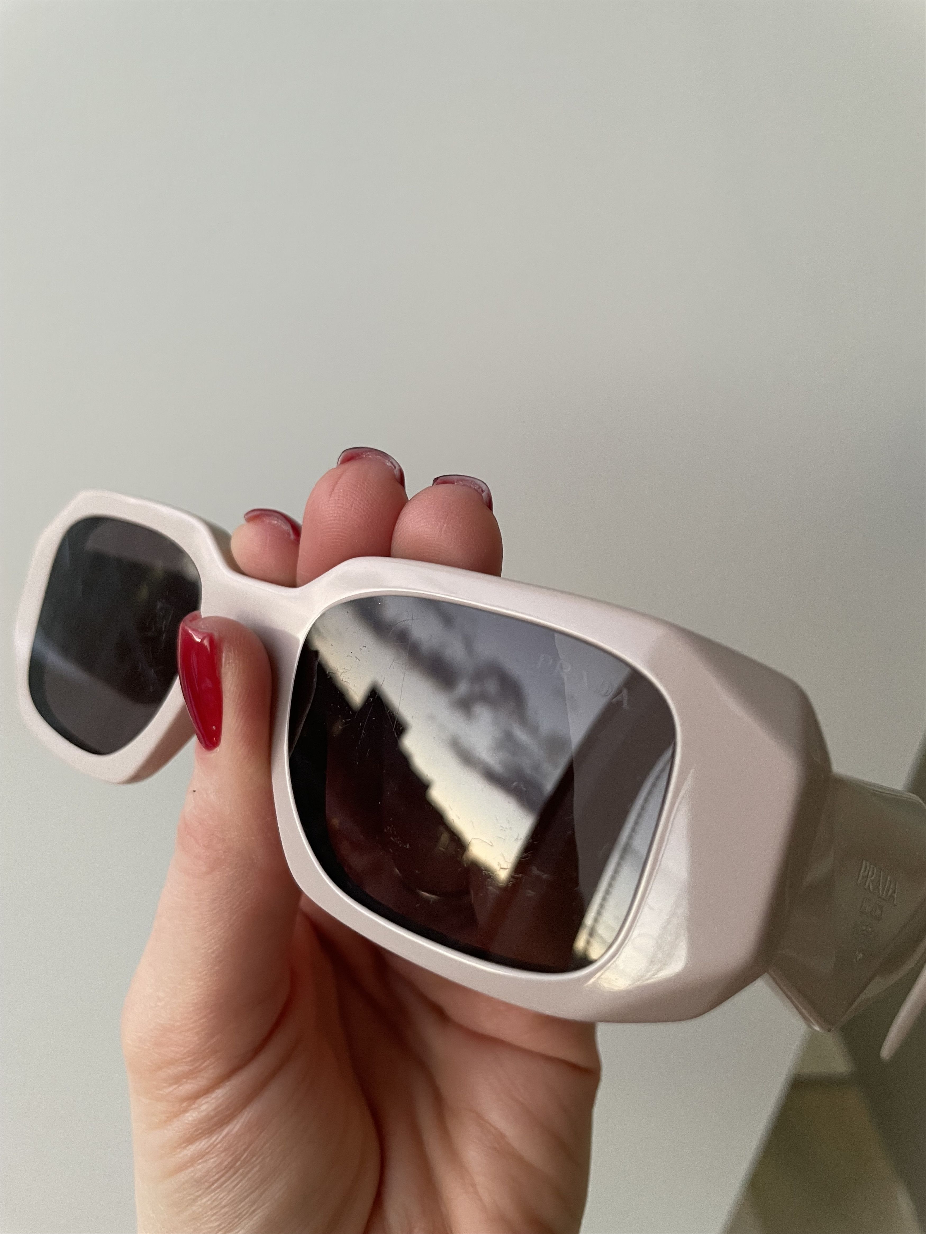 Prada Prada Sunglasses PR 17WS in light pink Size ONE SIZE - 8 Thumbnail