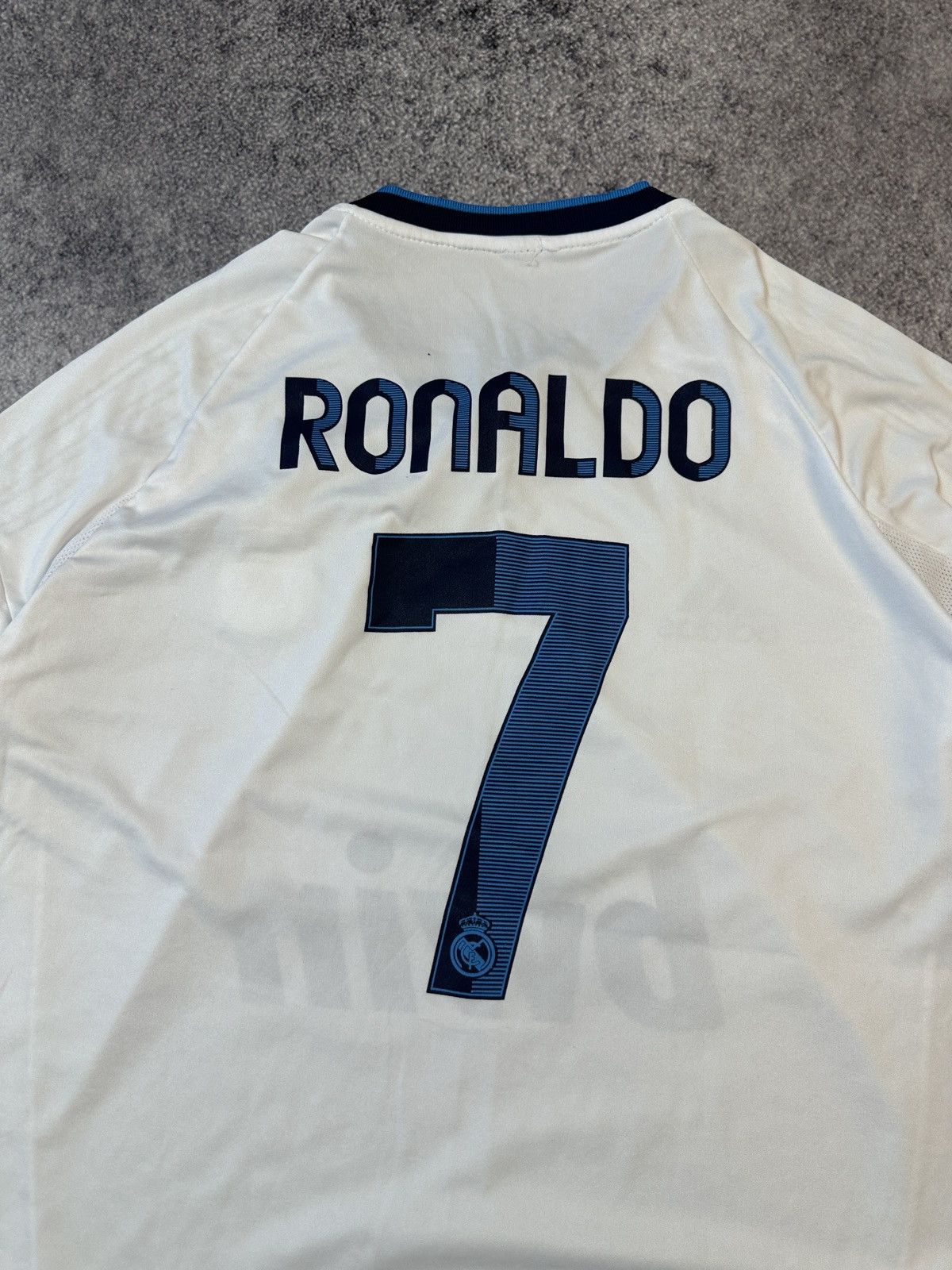 Vintage Vintage Adidas Real Madrid 7 Ronaldo Blokecore Rare USA XL Size US L / EU 52-54 / 3 - 2 Thumbnail