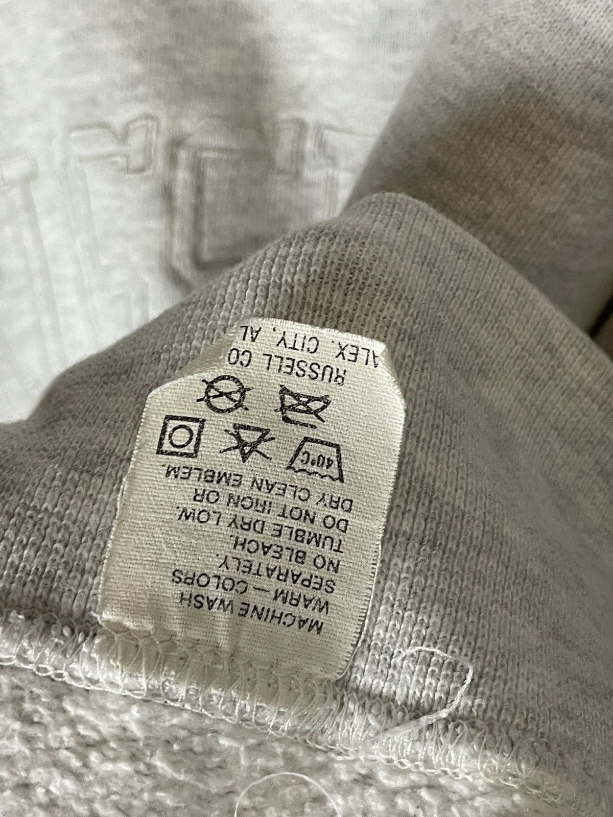 Russell Athletic × Vintage Faded Distressed Vintage Russell Athletic Grey T-Shirt sweat Size US L / EU 52-54 / 3 - 10 Thumbnail