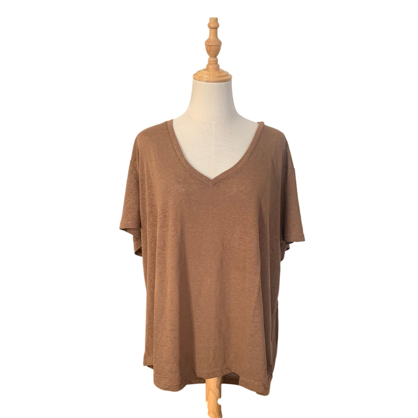 Gap New Gap Linen Tee - Size XXL MSRP $29.99 Size XXL / US 16-18 / IT 52-54 - 1 Thumbnail