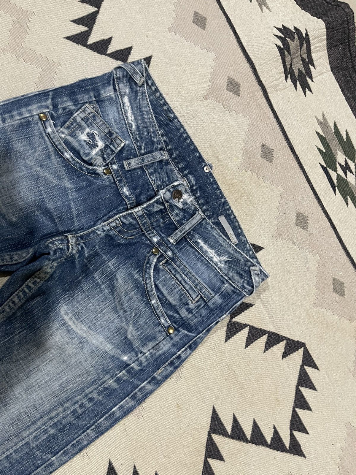If Six Was Nine 2000s HYSTERIC GLAMOUR STYLE DISTRESSED FLARE DENIM JEANS Size 27" / US 4 / IT 40 - 7 Thumbnail