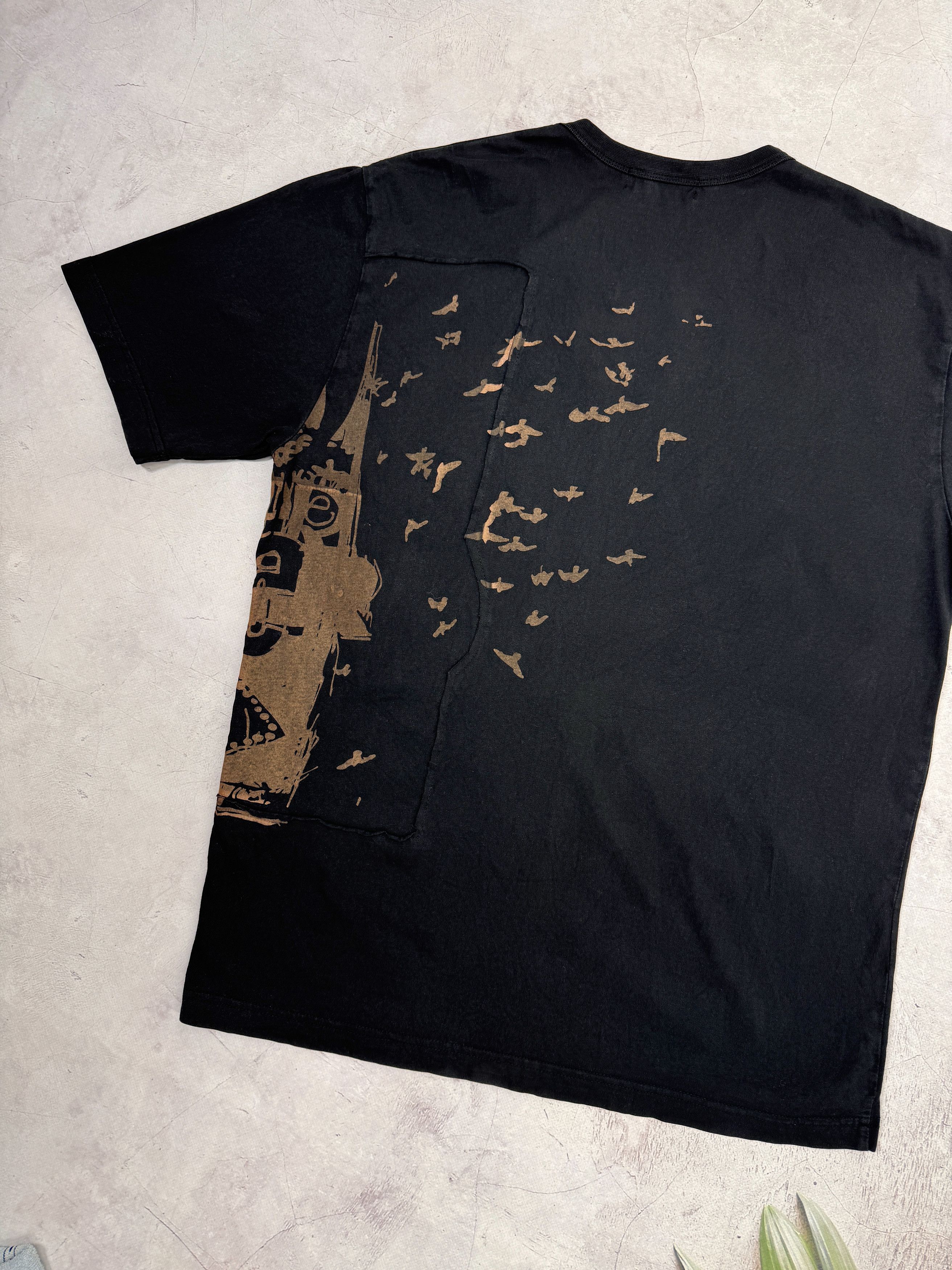 Quiksilver × Vintage Y2K Quiksilver T-Shirt Abstract Logo Faded Style Size US M / EU 48-50 / 2 - 9 Thumbnail
