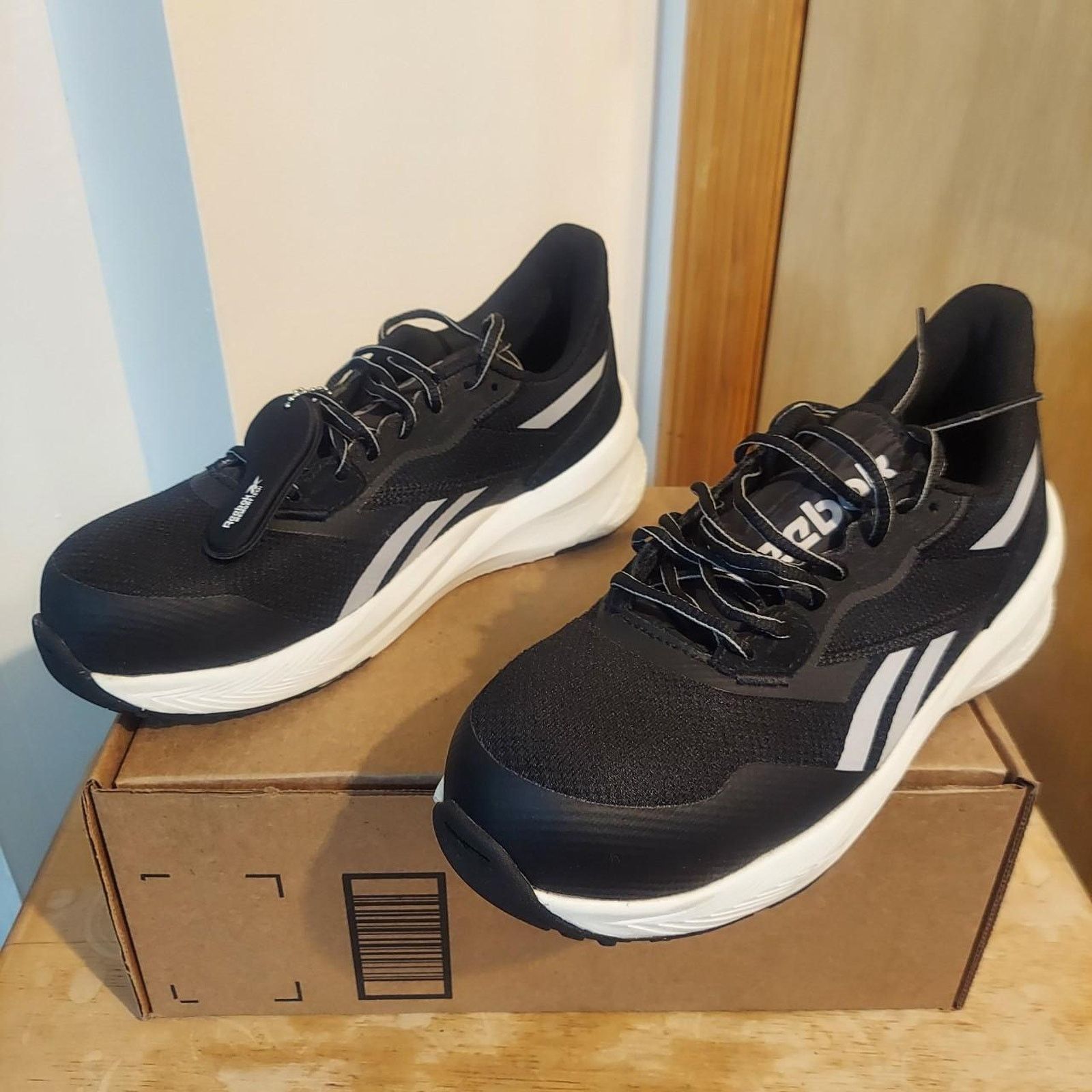 Reebok Reebok Floatride Energy RB515 Women's US 10 Work Shoes NWOT Size US 10 / IT 40 - 1 Thumbnail
