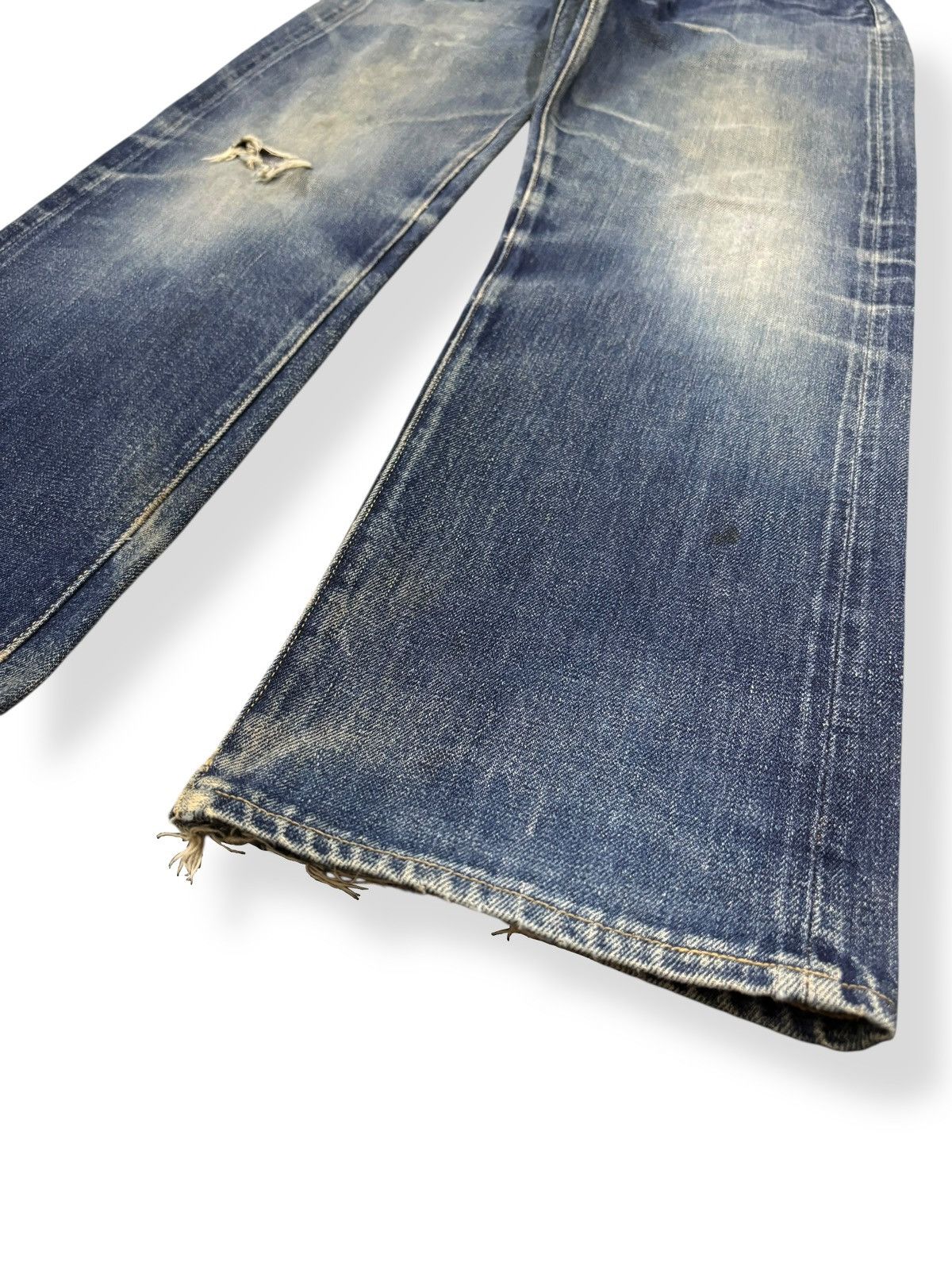 Full Count & Co. Vintage FullCount & Co 1101 Selvedge Distressed Grunge Jeans Size US 30 / EU 46 - 11 Thumbnail