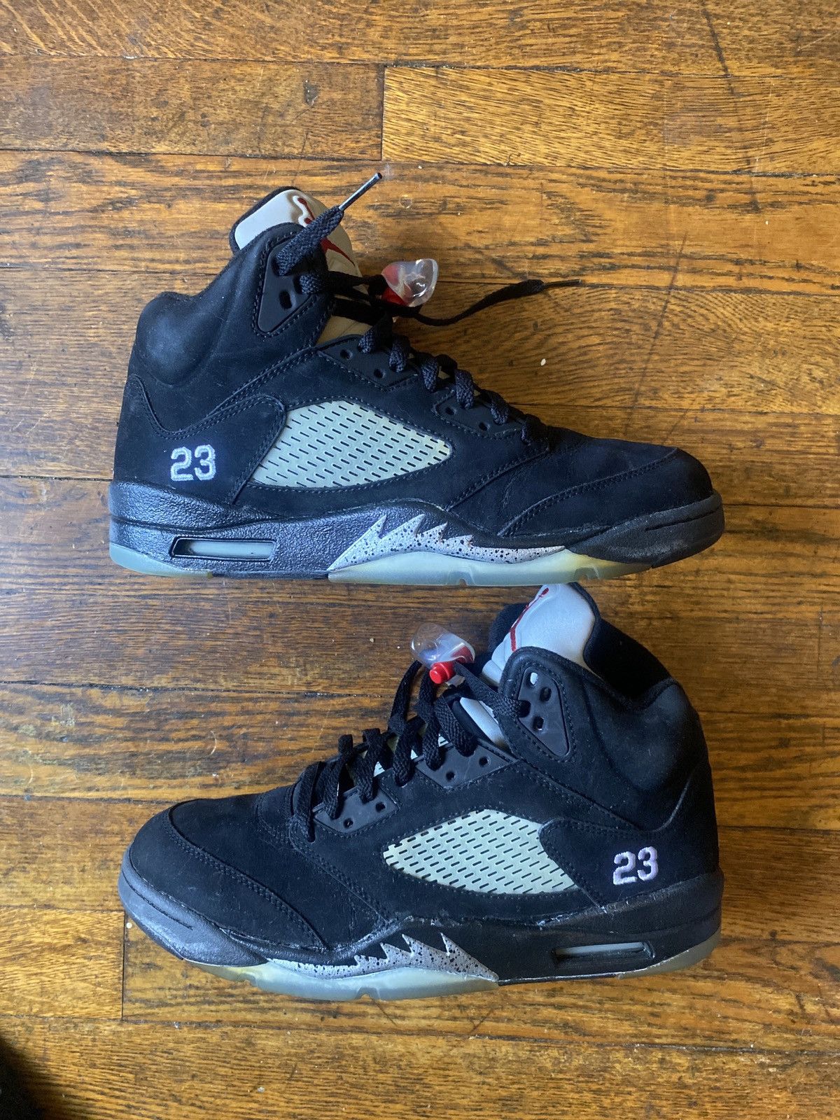 Jordan Brand 2011 Air Jordan 5 Retro - Metallic 5’s Size US 10.5 / EU 43-44 - 1 Thumbnail