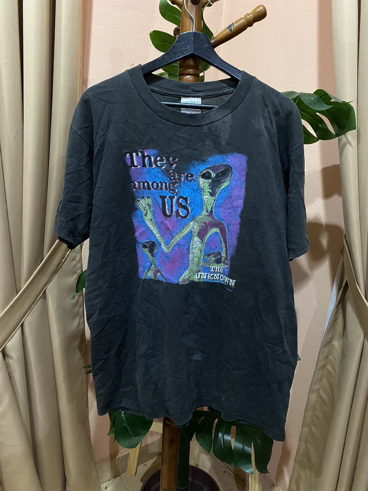 Vintage VINTAGE “THEY ARE AMONG US” ALIEN 1990S SCI-FI POP CULTURE Size US L / EU 52-54 / 3 - 1 Thumbnail