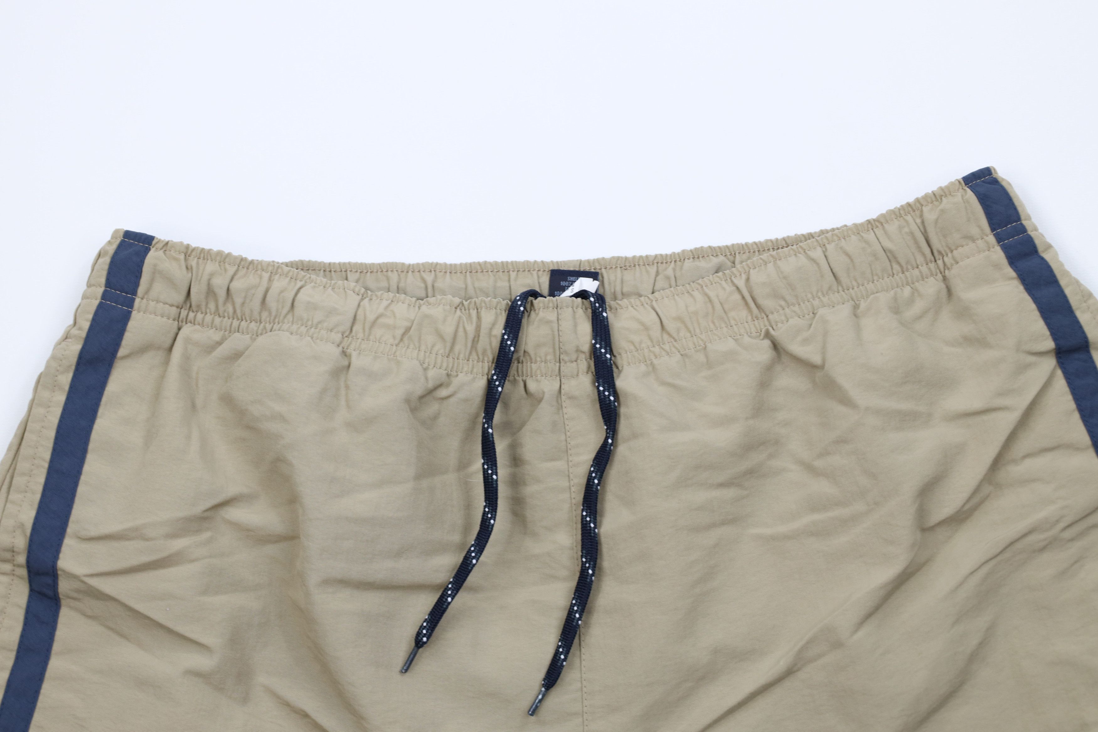 Gap Vintage Y2K 2004 Gap Spell Out Lined Above Knee Shorts Beige Size US 34 / EU 50 - 2 Thumbnail