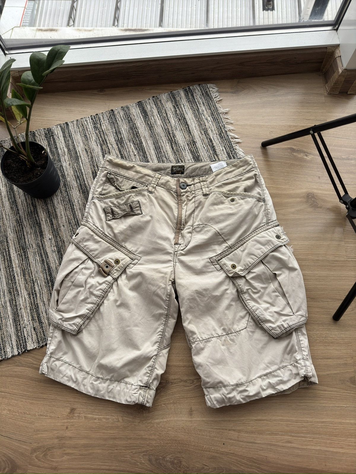 G-Star Vintage G star Raw Big logo multi pocket Cargo Y2K Shorts Size US 30 / EU 46 - 2 Thumbnail