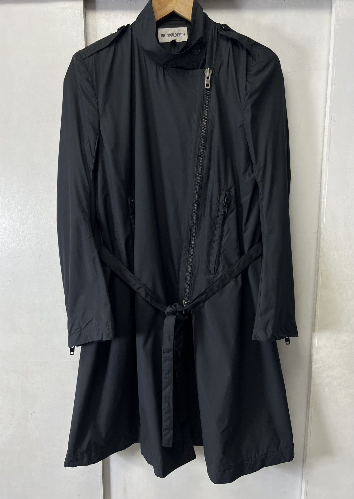 Ann Demeulemeester Ann Demeulemeester - Asymmetrical Zip Belted Trench Coat Size XS / US 0-2 / IT 36-38 - 20 Thumbnail