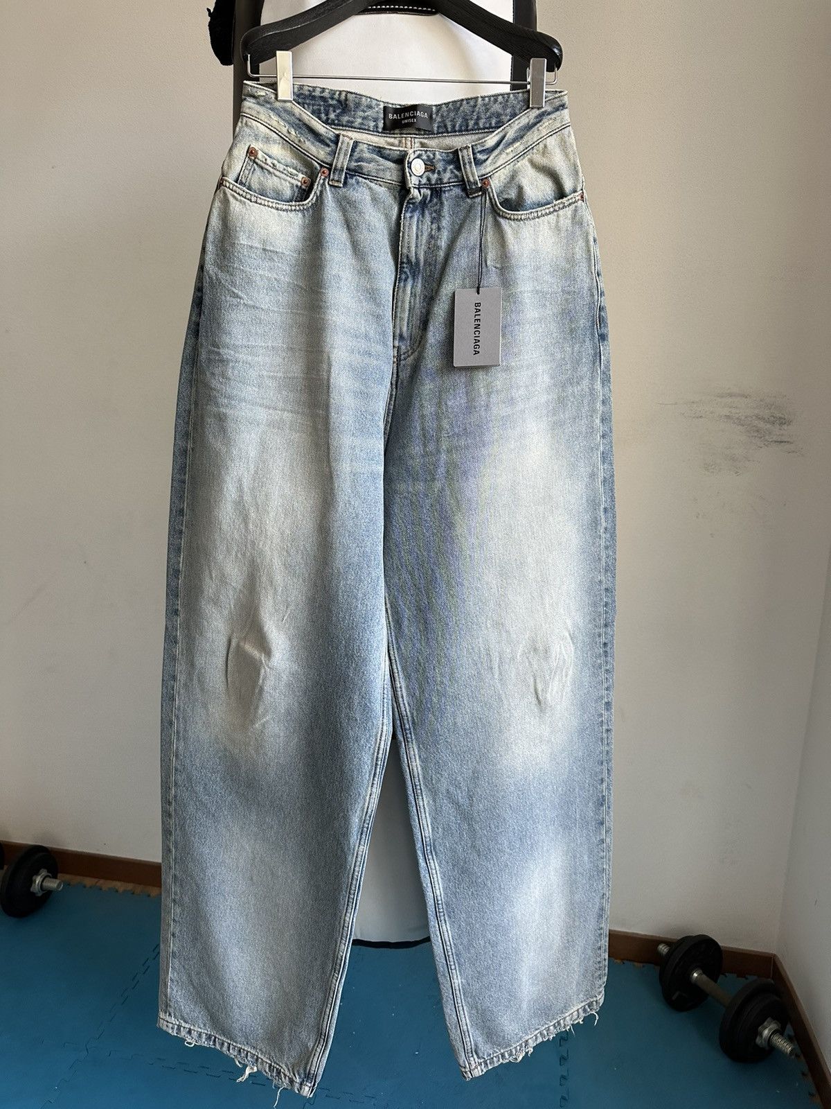 Balenciaga NEW | FW22 360* SHOW HEAVY WAXED BAGGY DENIM GVASALIA | Grailed