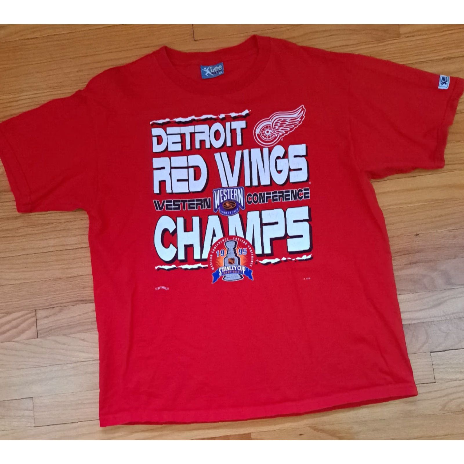Lee Lee Detroit Red Wings 1995 Western Conference Champs XL USA T-Shirt Men Red Short Sleeve Vintage? Size US XL / EU 56 / 4 - 3 Thumbnail