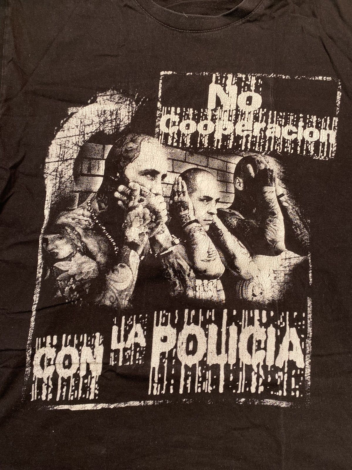 Vintage Hooligan No Cooperacion Con La Policia T-Shirt Size Medium Size US M / EU 48-50 / 2 - 5 Thumbnail
