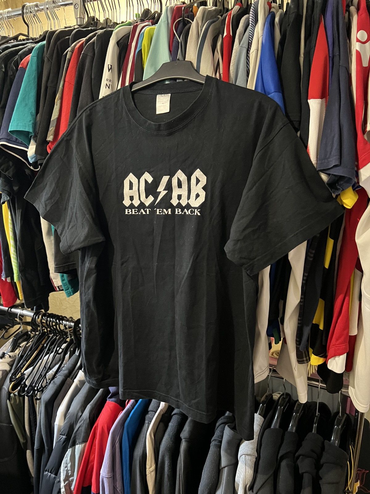 Band Tees × Vintage VINTAGE ACAB BEAT ‘EM BACK AOP PUNK BLACK LOGO T SHIRT Size US XL / EU 56 / 4 - 1 Thumbnail