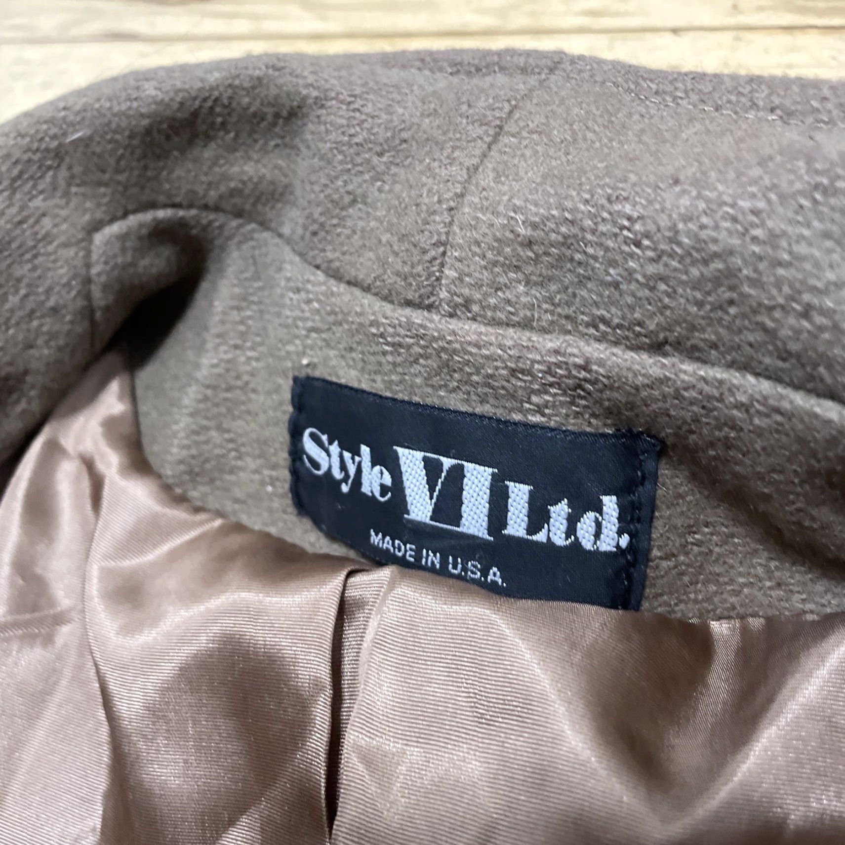 Vintage VINTAGE Style VI Ltd Coat Jacket Wool 2XL Brown Long 100% Pure Wool Double-Breasted Faux Fur Collar Women Winter United States USA Size XXL / US 16-18 / IT 52-54 - 4 Thumbnail