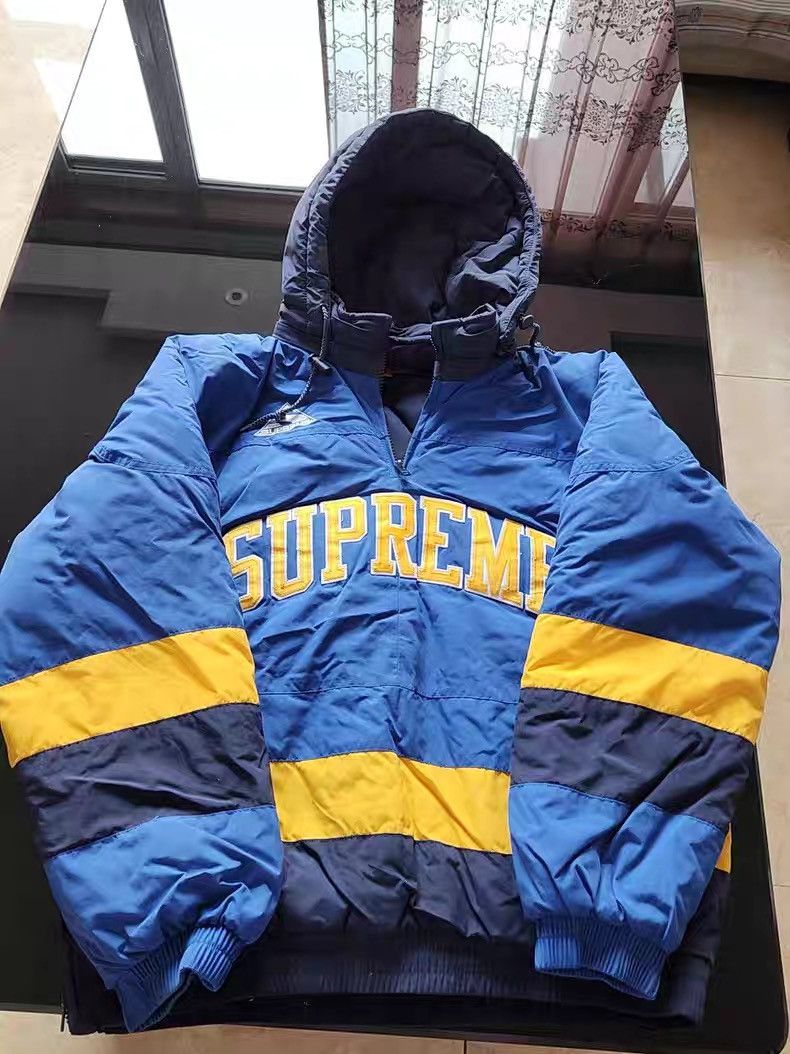 Supreme hockey puffy jacket on sale