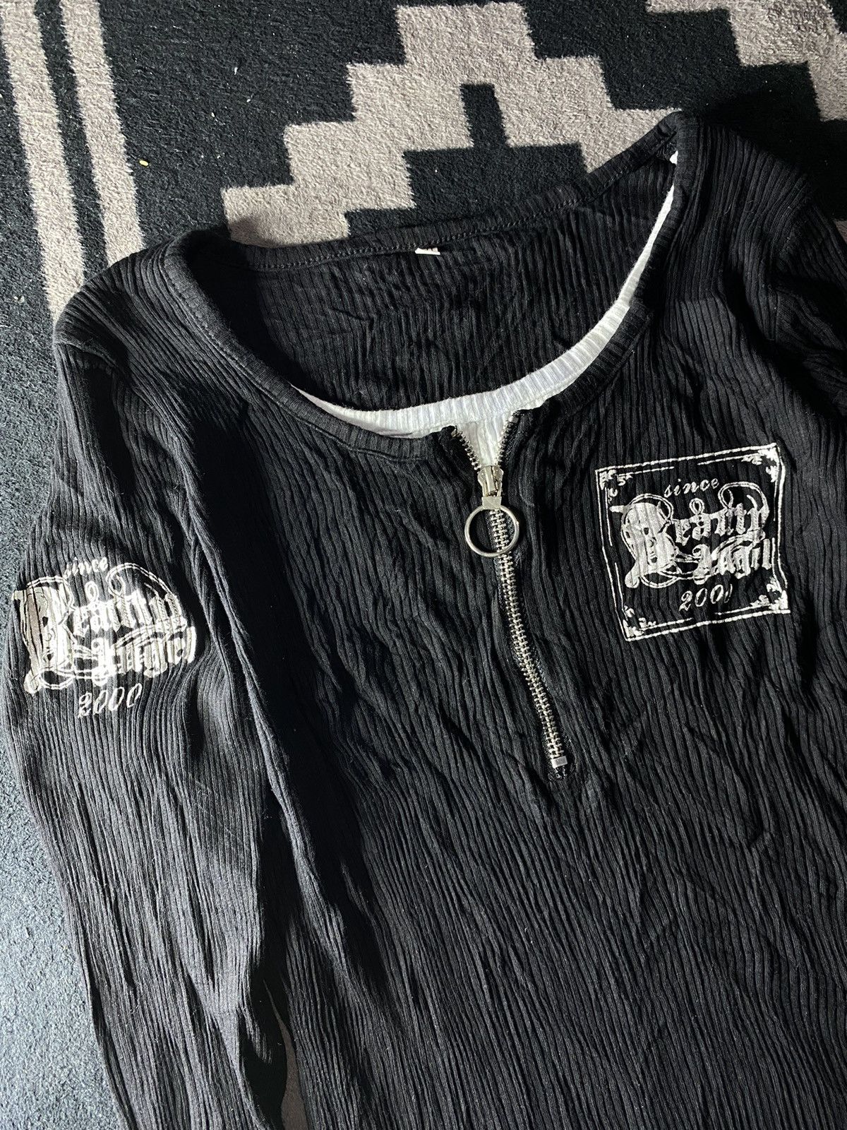 20471120 Vintage beauty angels double layers longsleeve tshirt Size US M / EU 48-50 / 2 - 3 Thumbnail