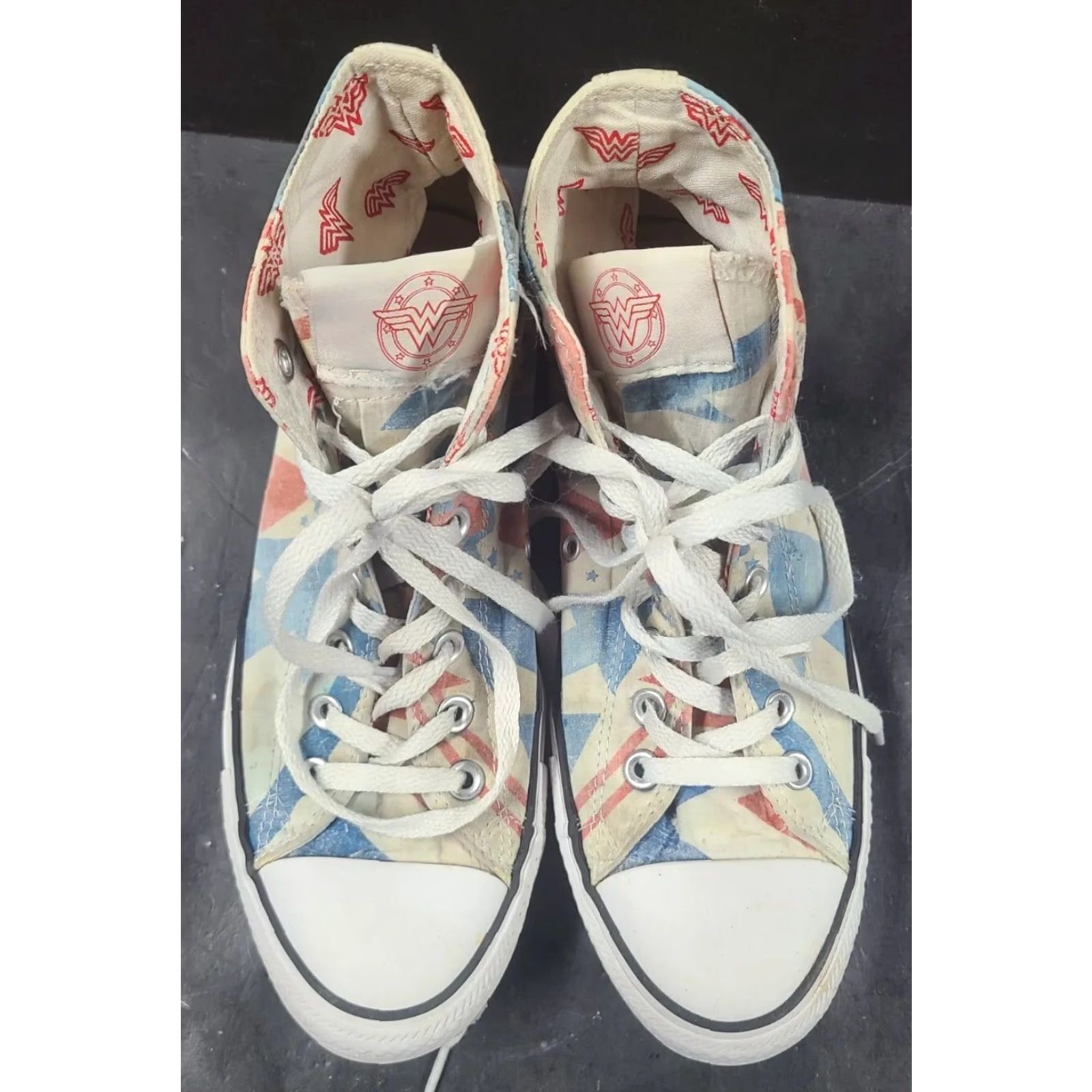 Converse Converse Chuck Taylor DC Comics Wonder Woman High Top Sneaker Unisex Adults 9.5 White Graphic Logo Custom Theme Comics Size US 10 / IT 40 - 5 Thumbnail