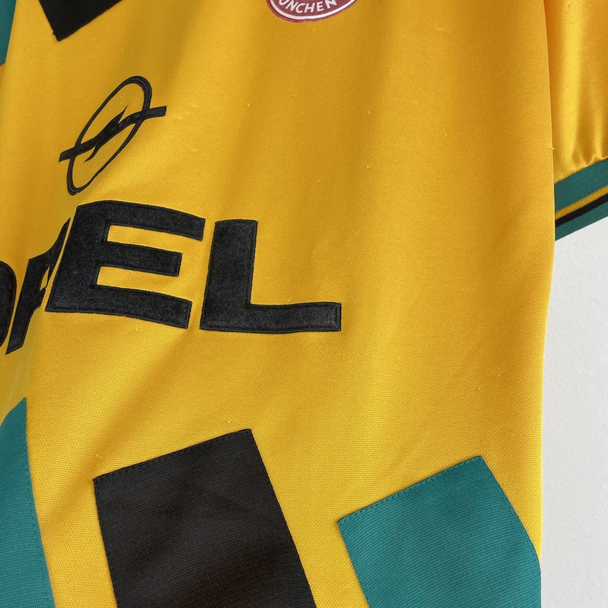 Adidas Vintage Bayern Munich 1993/1995 Away Jersey Men’s Shirt Size US M / EU 48-50 / 2 - 10 Thumbnail