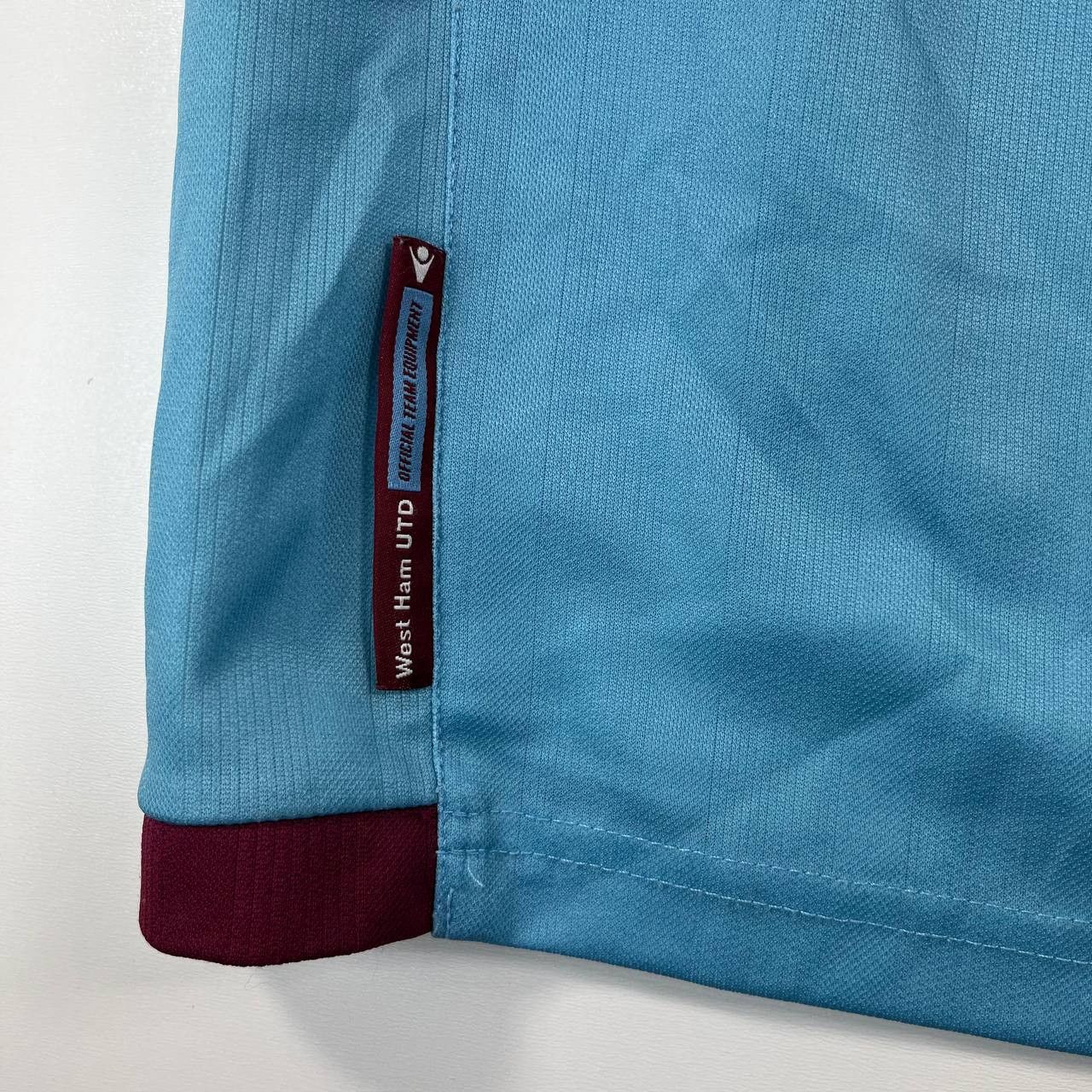 Macron West Ham United 2012 Home Football Soccer Shirt Macron Sz L Size US L / EU 52-54 / 3 - 6 Thumbnail