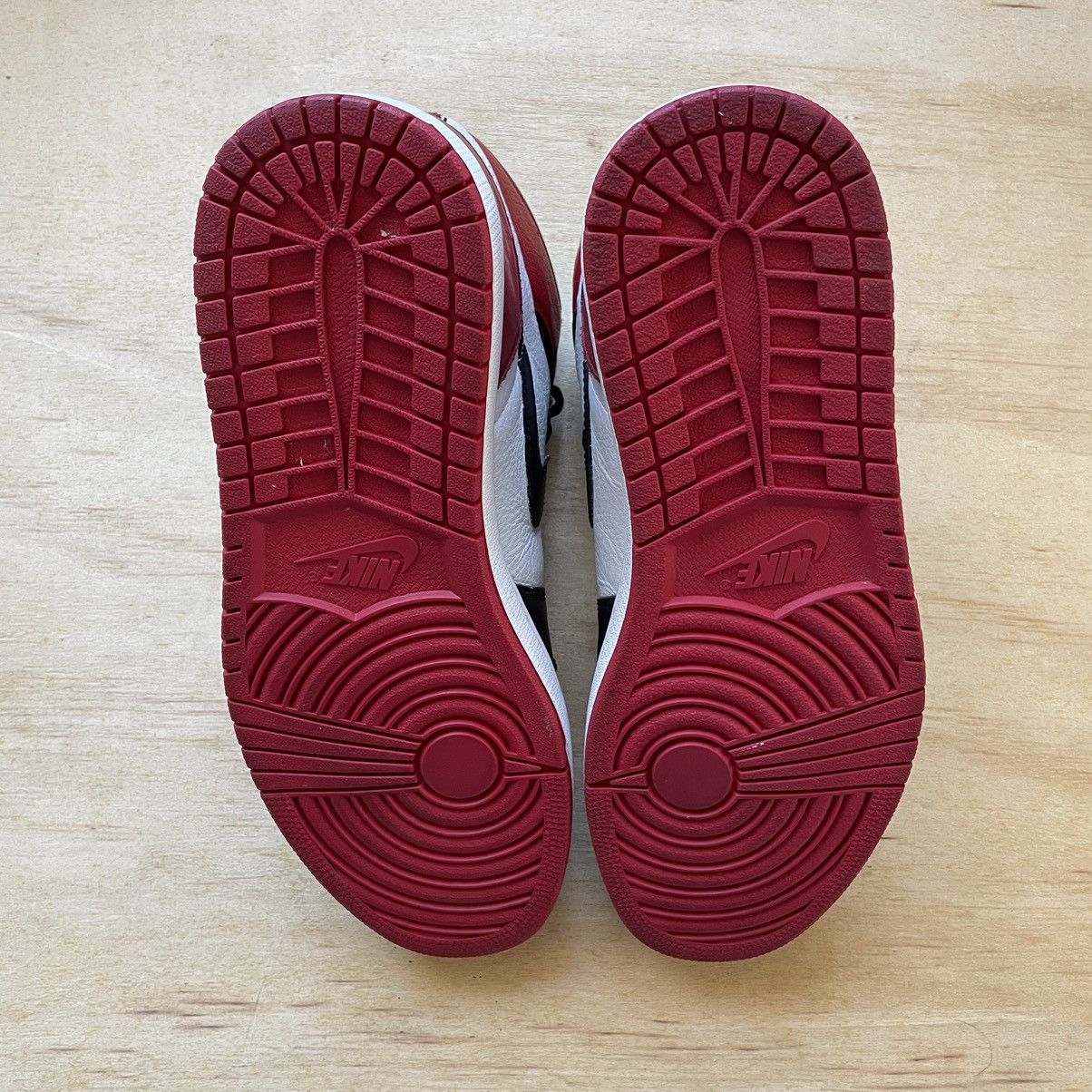 Jordan Brand Air Jordan 1 'Bred Toe' Size US 12 / EU 45 - 12 Thumbnail
