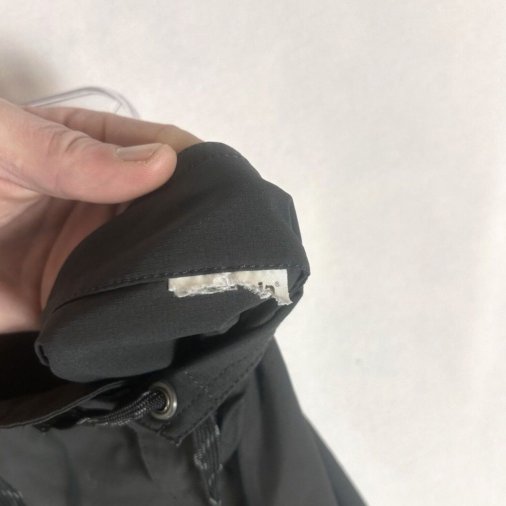 Patagonia Patagonia Drawstring Hiking Shorts Womens 12 Black Bermuda Casual Outdoor Pockets Logo Size 34" / US 12 / IT 48 - 5 Thumbnail