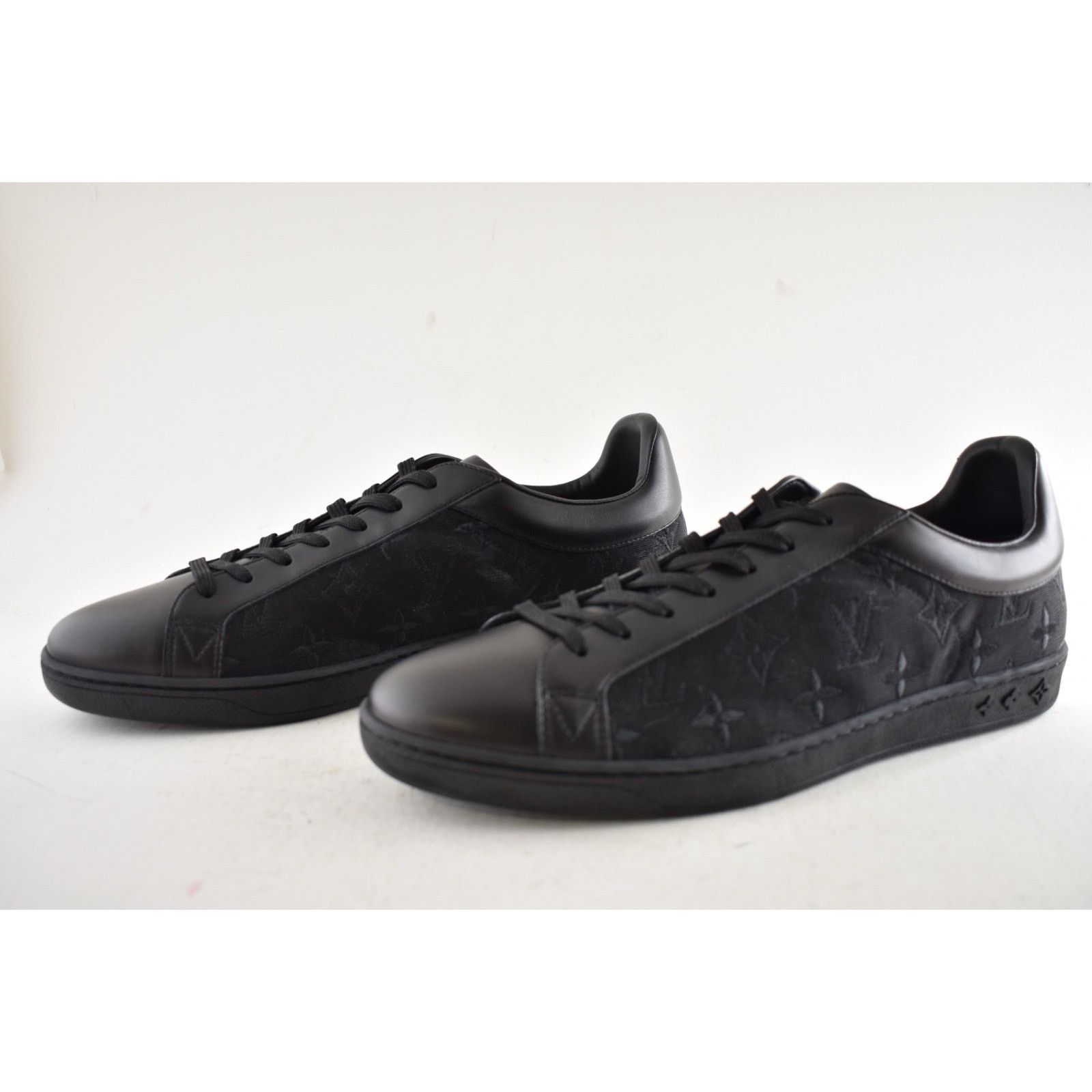Louis Vuitton Louis Vuitton Luxembourg Tattoo Black Monogram LV Low Size US 10 / EU 43 - 11 Thumbnail