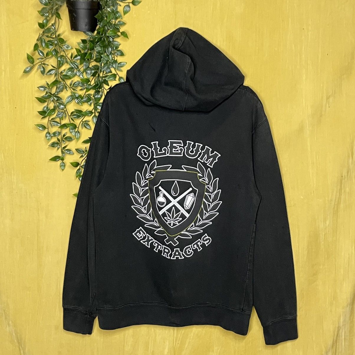image of Independent Truck Co x Vintage Independent Oleum Extracts Hooded Jacket in Black (Size Medium)