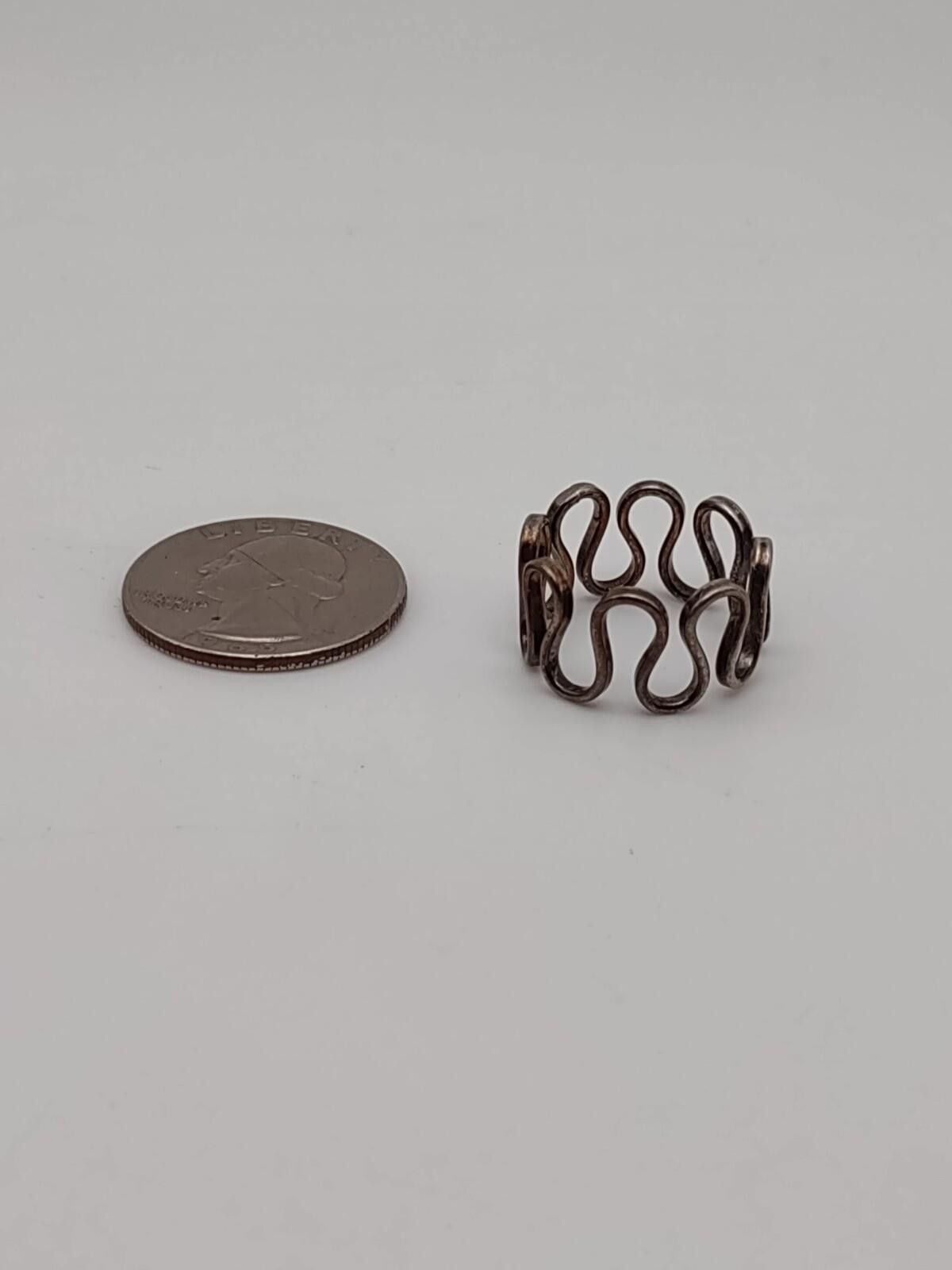 The Unbranded Brand Sterling Silver Abstract Wave Ring Open Design Sz 6.5 Size ONE SIZE - 2 Thumbnail