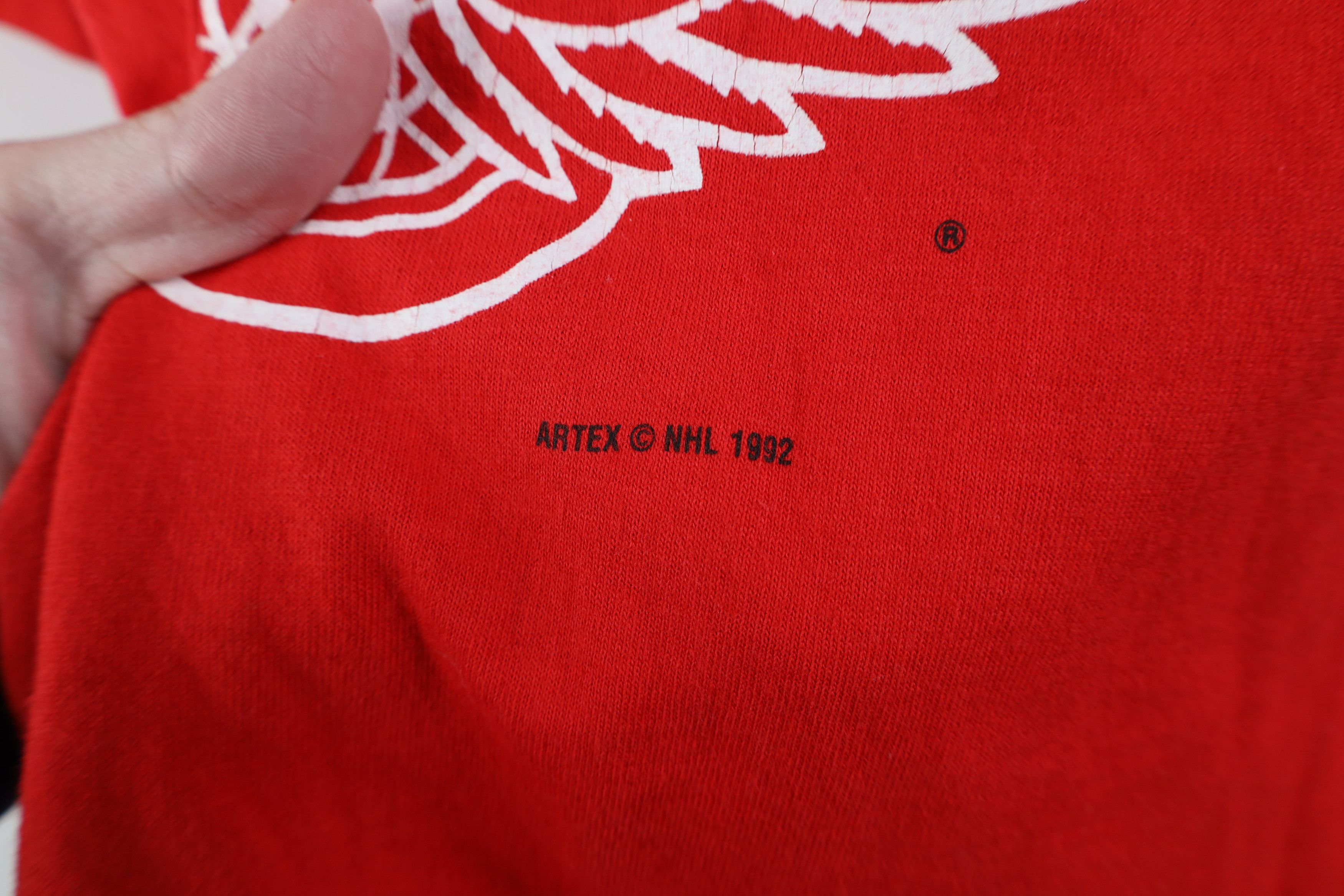 Vintage Vintage 90s Red Wings Hockey Short Sleeve T-Shirt USA Size US L / EU 52-54 / 3 - 6 Thumbnail
