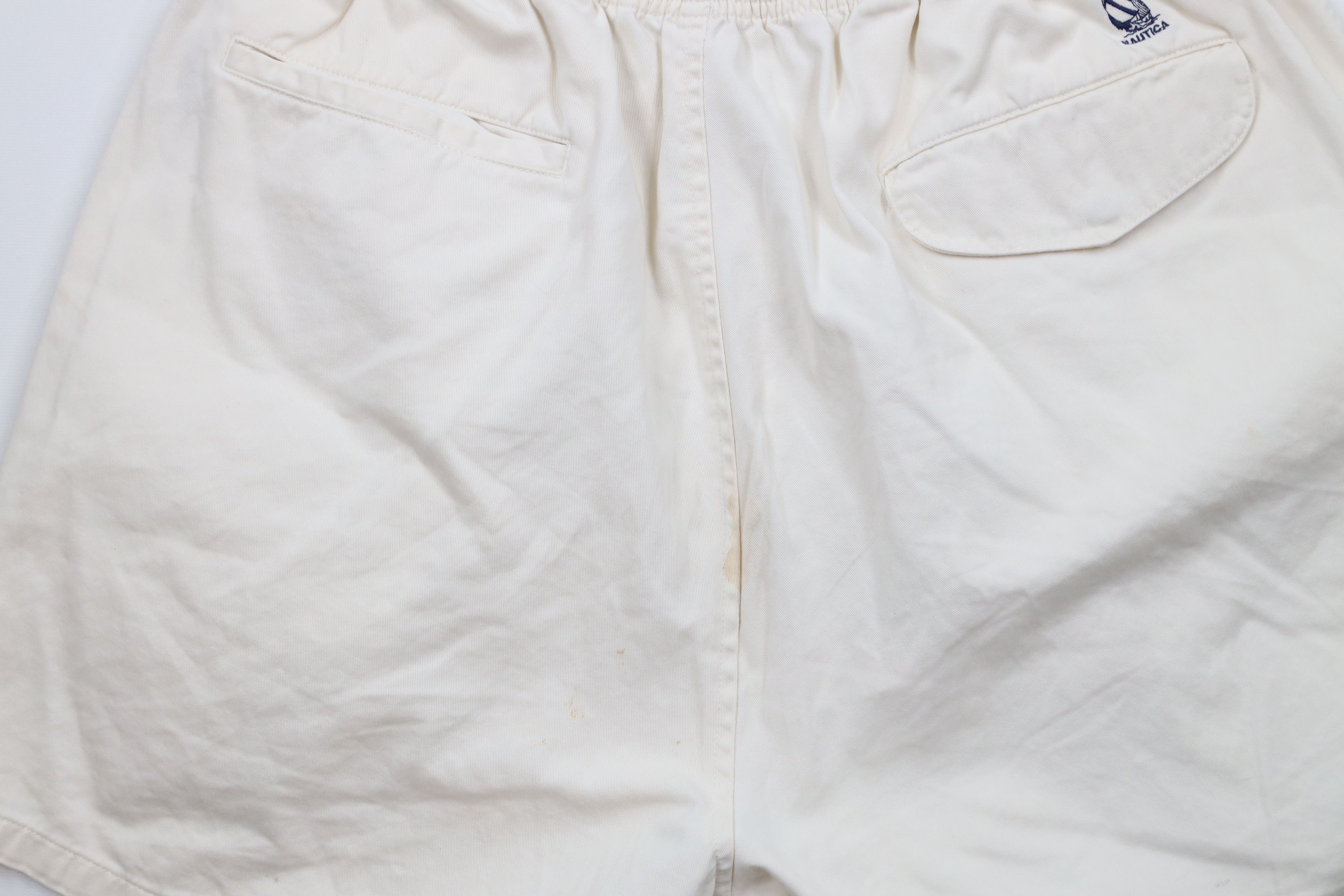 Nautica × Vintage Vintage 90s Nautica Spell Out Above Knee Shorts Cream Size US 34 / EU 50 - 12 Thumbnail