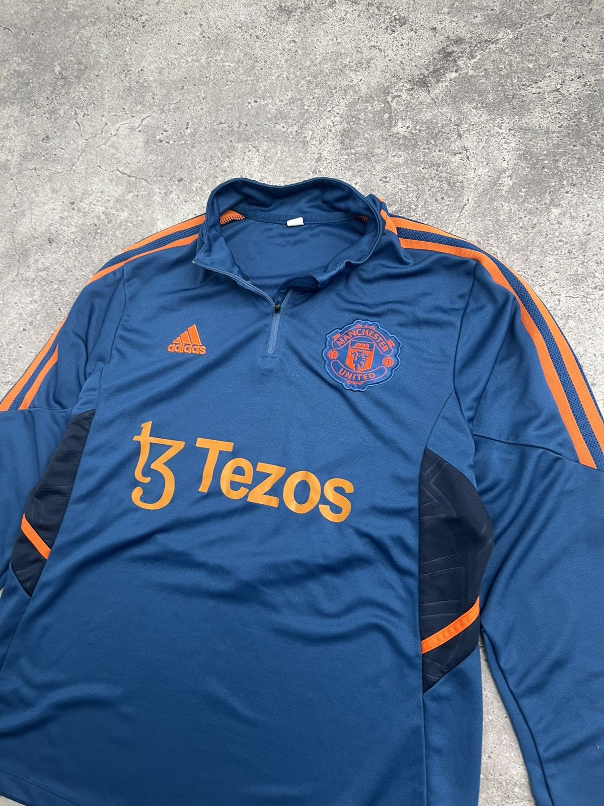 Adidas MANCHESTER UNITED 2023/2024 TRAINING TOP 1/4 ZIP ADIDAS Size US L / EU 52-54 / 3 - 4 Thumbnail