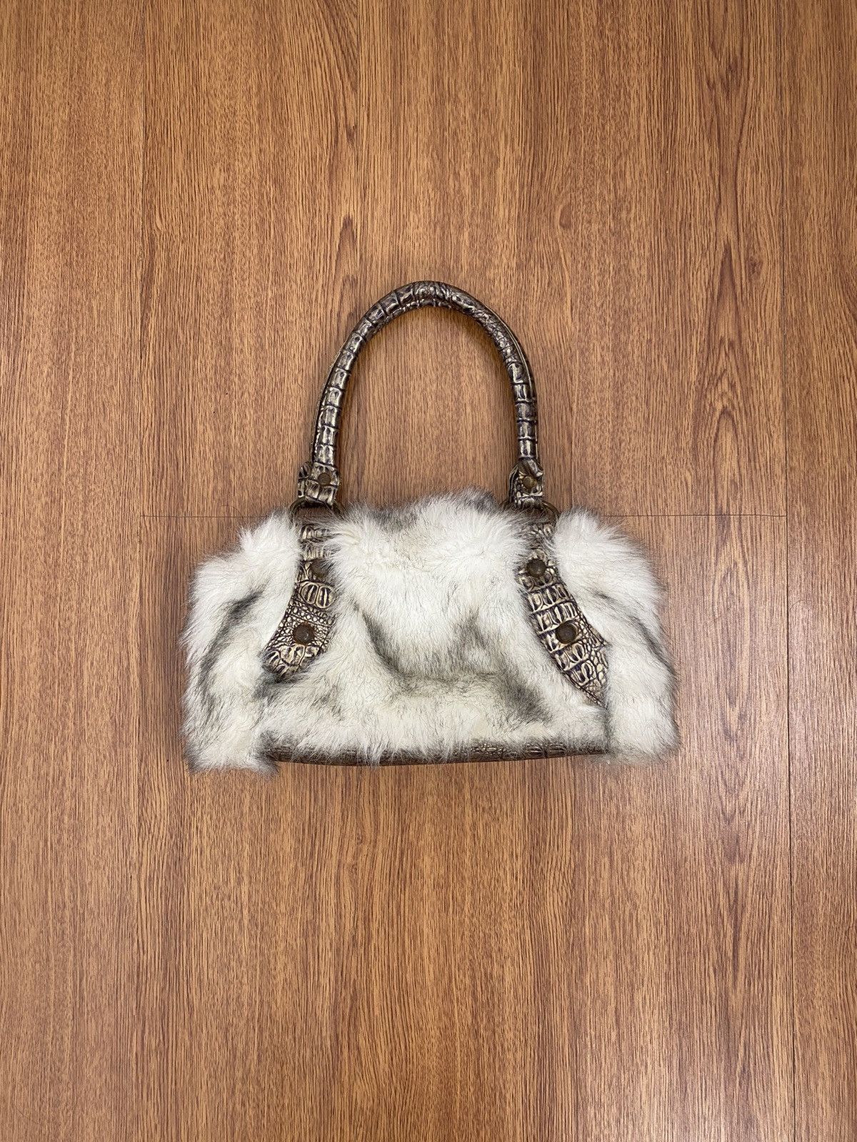 Beauty Beast Raccoon Fur + Alligator leather handle bag Size ONE SIZE - 1 Thumbnail