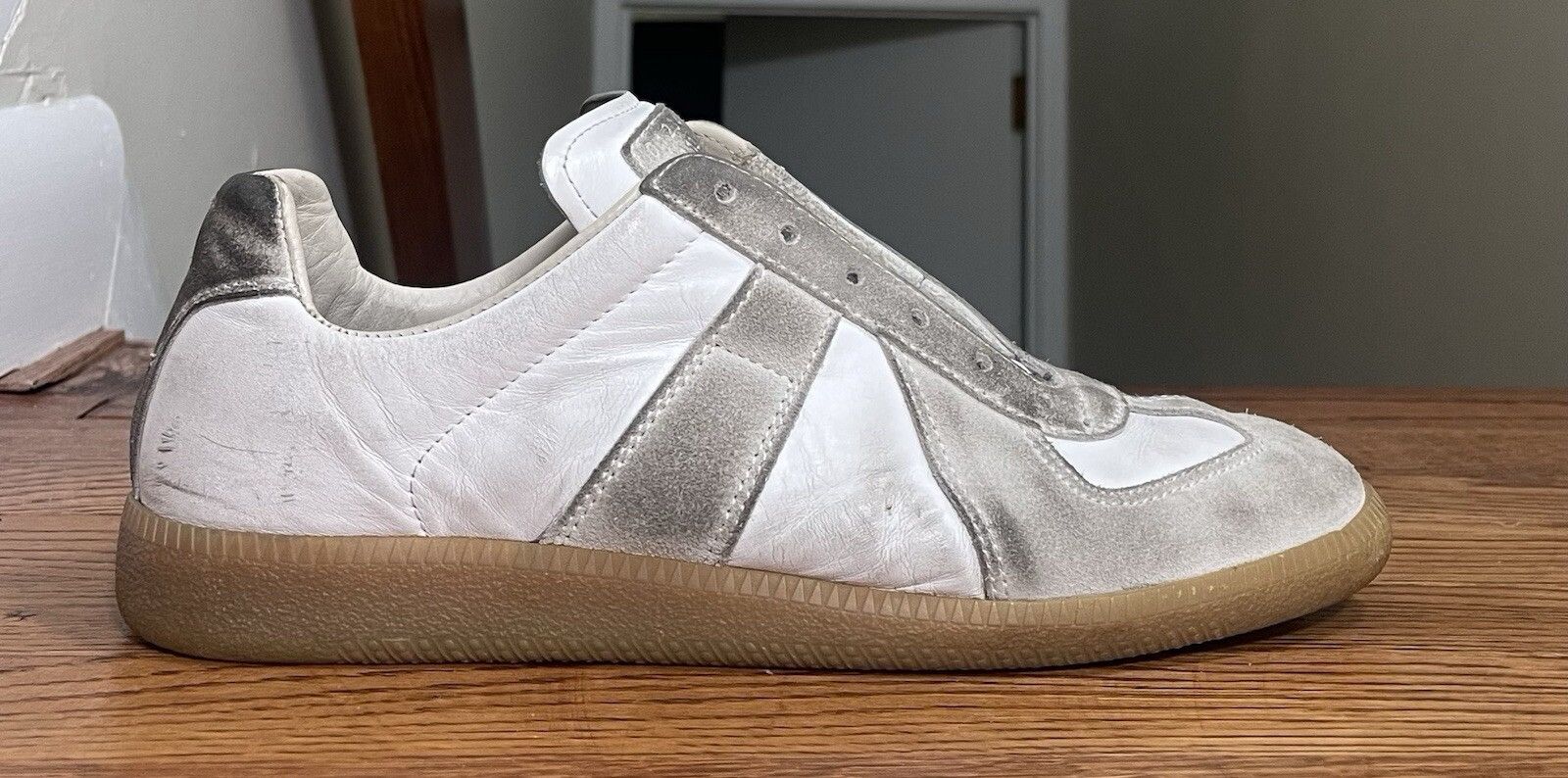 Maison Margiela Maison Margiela Replica White / Gum Women’s Size 40 Size US 10 / IT 40 - 1 Thumbnail