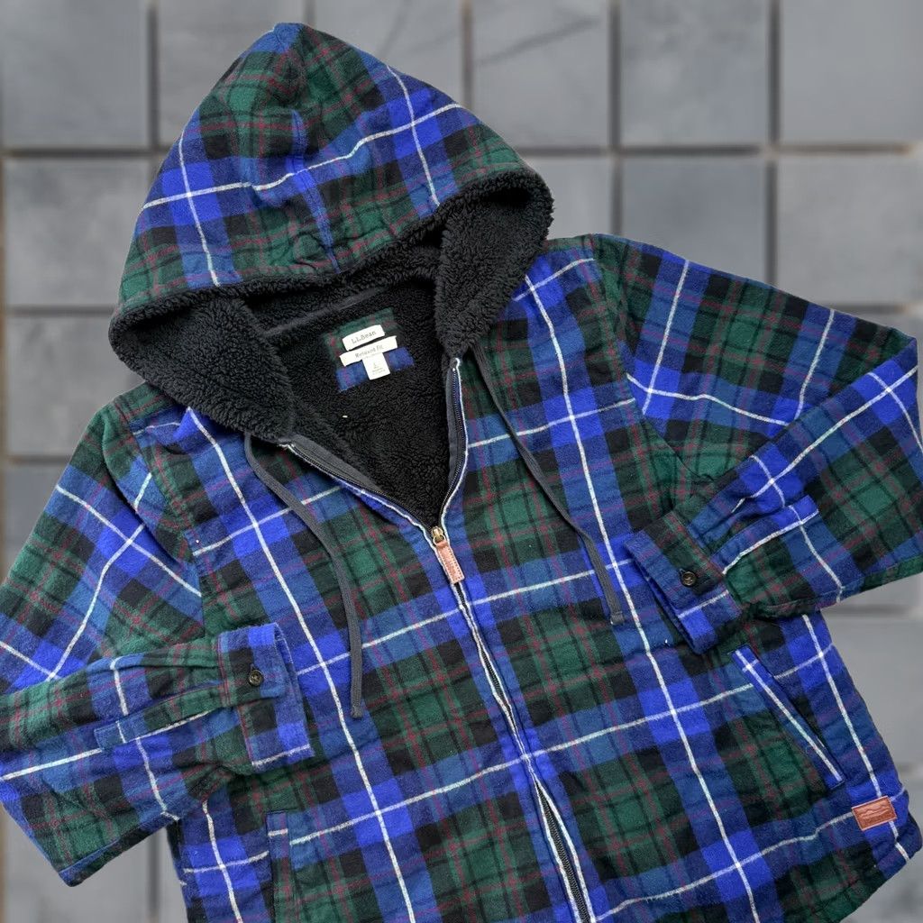 Vintage VINTAGE LL Bean Shirt Jacket Hoodie Womens Large Blue Green Tartan Plaid Sherpa Zip Up Size L / US 10 / IT 46 - 1 Thumbnail