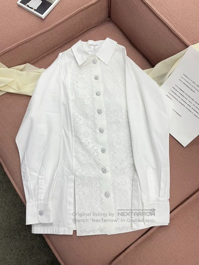 Chanel White stitching hollow lapel shirt long sleeves