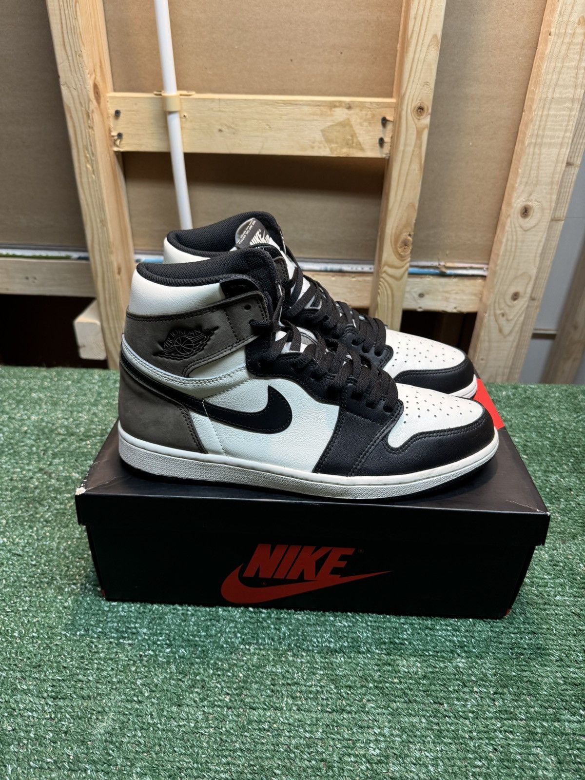 Jordan Brand Jordan Retro 1 Dark Mocha Size 11.5 Size US 11.5 / EU 44-45 - 9 Thumbnail